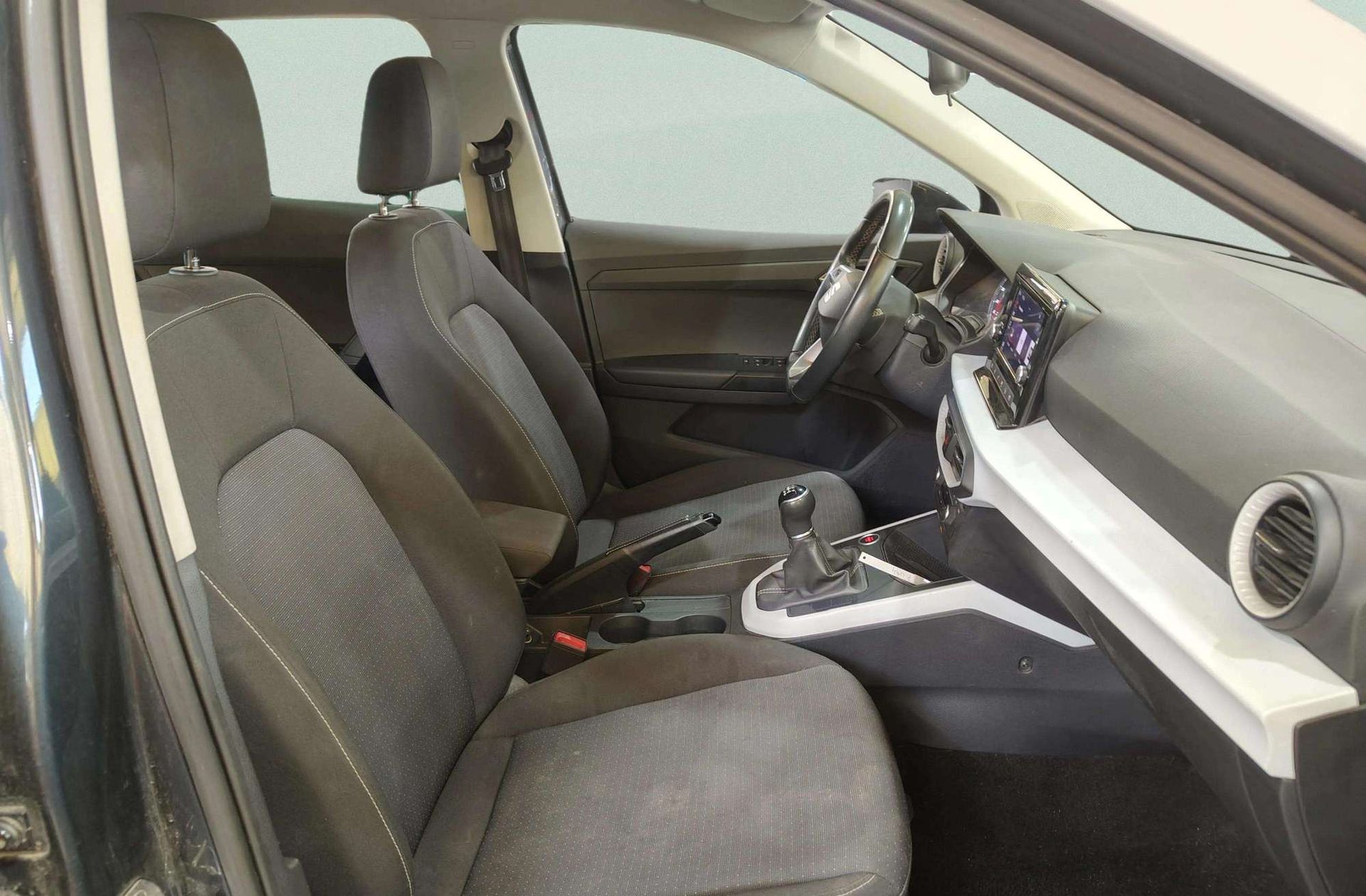 SEAT Arona 1.0 TSI Style XL Edition - foto 16