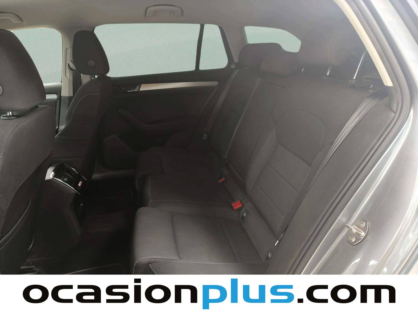 Foto asientos traseros Skoda Superb Skoda Superb Combi 1.6 TDI Ambition DSG (120 CV)