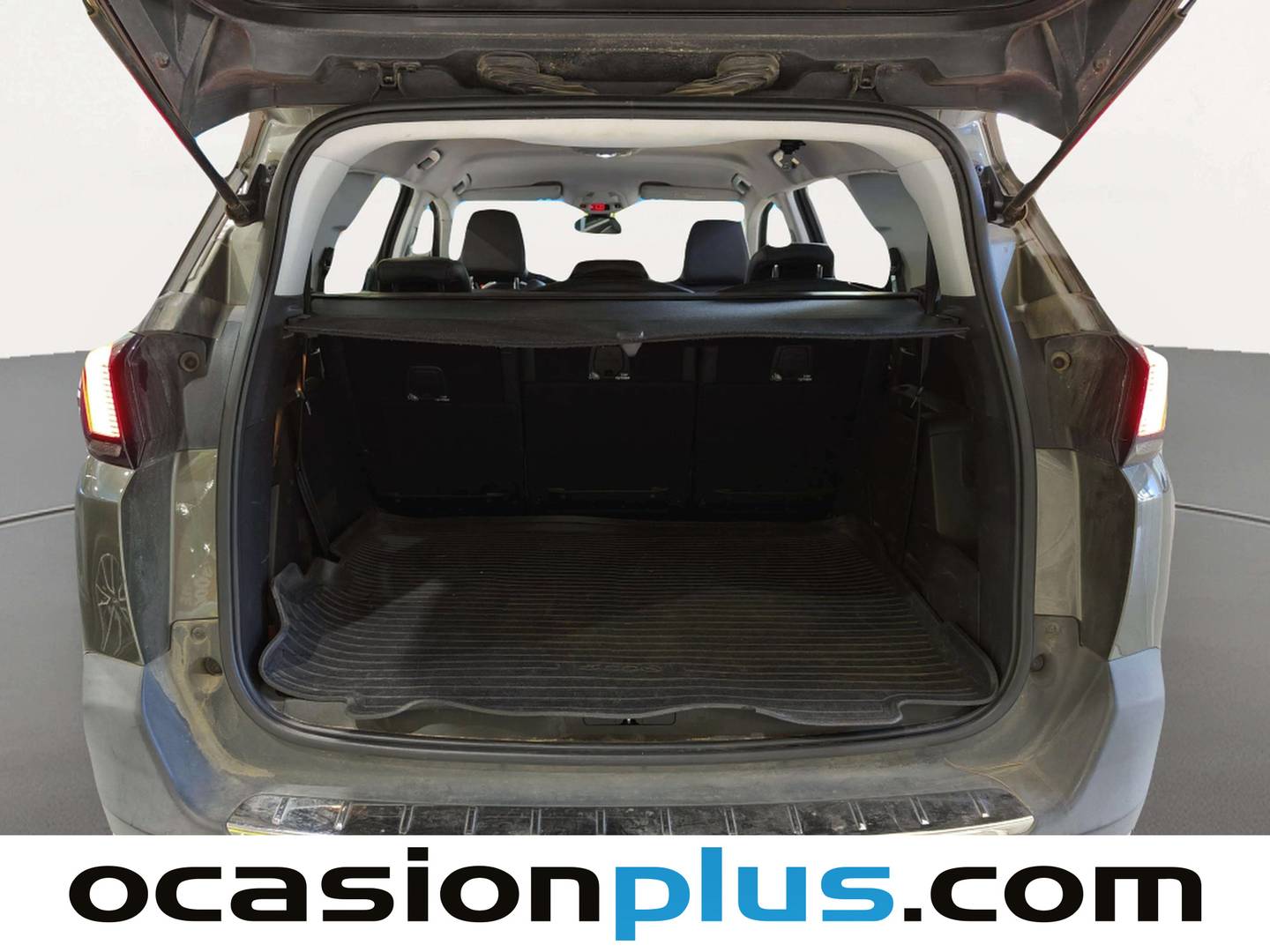 Foto Peugeot 5008 Peugeot 5008 BlueHDi 130 S&S Allure (130 CV) 7 Plazas siete plazas