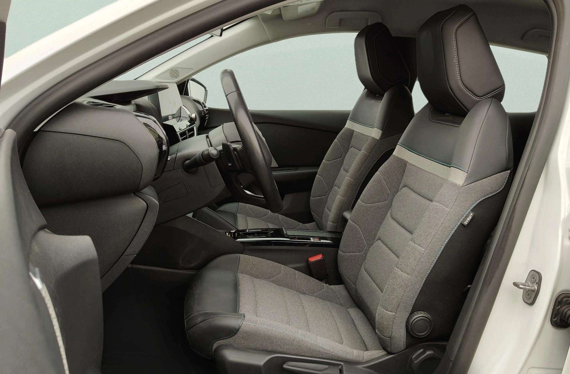 Citroën C4 BlueHDi 130 Plus EAT8 - foto 11