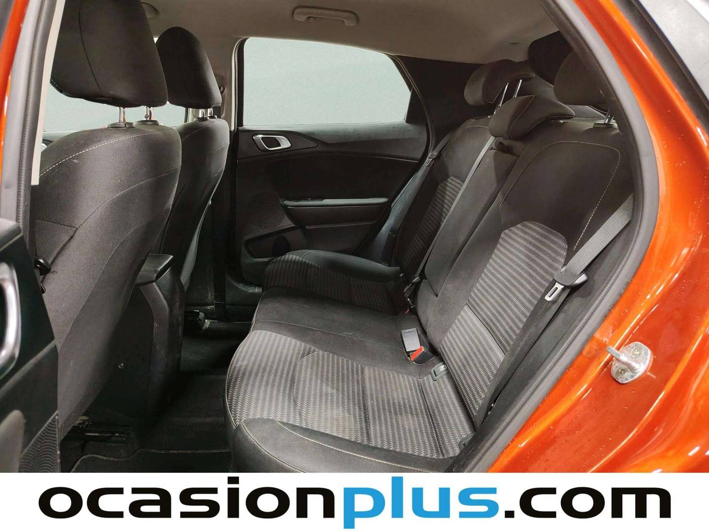 Foto asientos traseros KIA XCeed KIA XCeed 1.0 T-GDi Drive (120 CV)