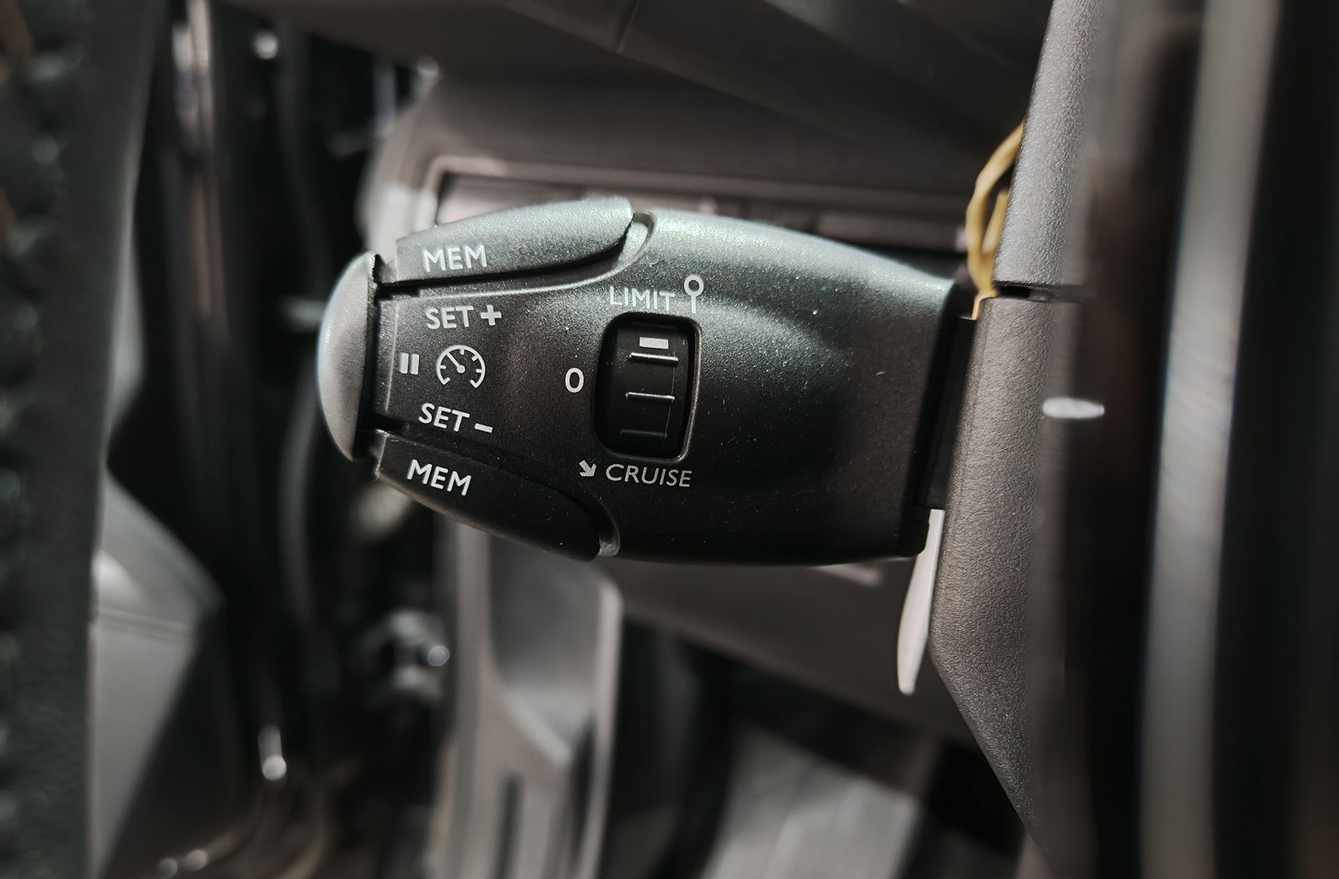 Peugeot 3008 PureTech 130 GT Line - foto 28