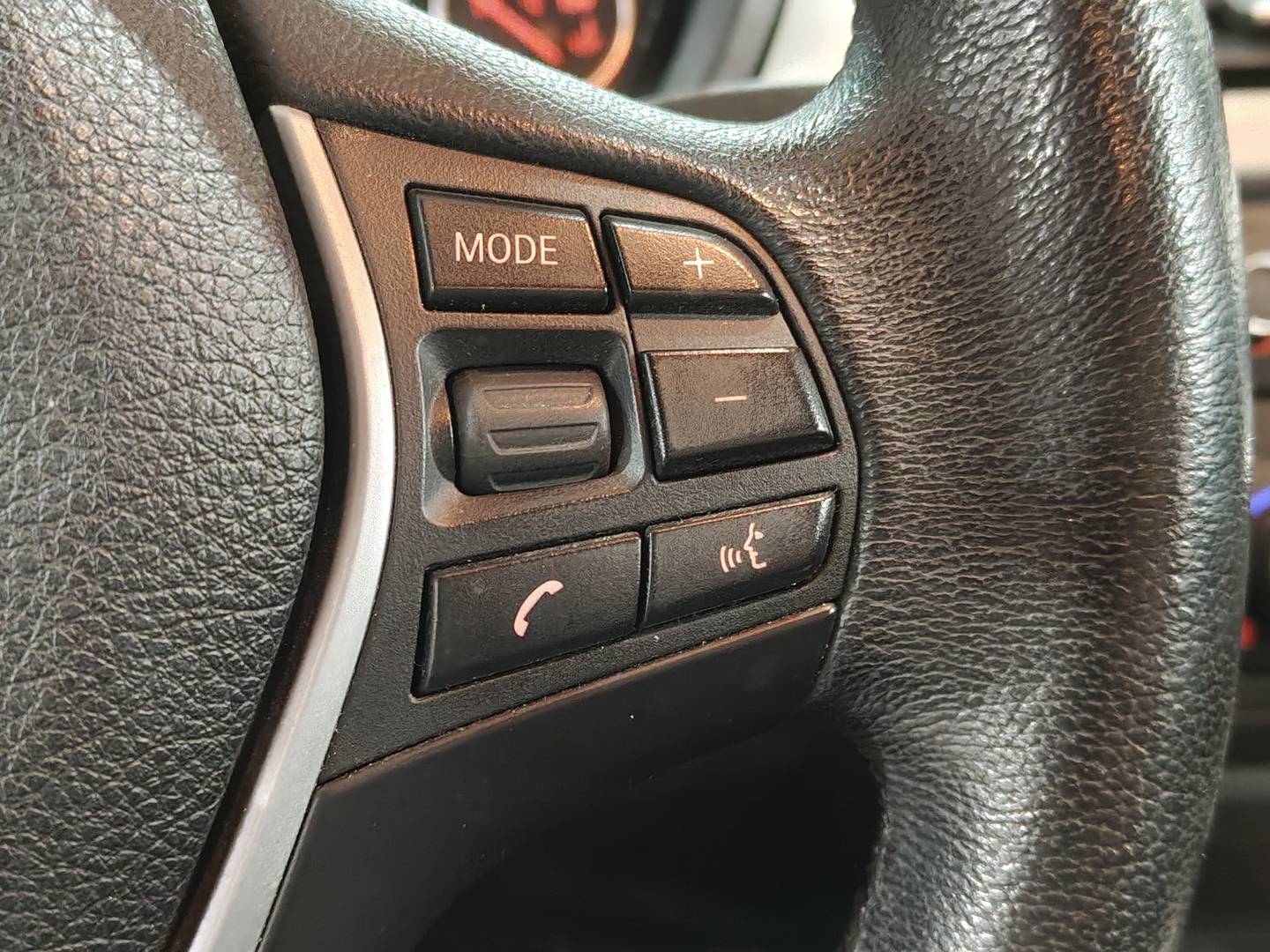 Foto BMW Serie 3 BMW Serie 3 318d (143 CV)