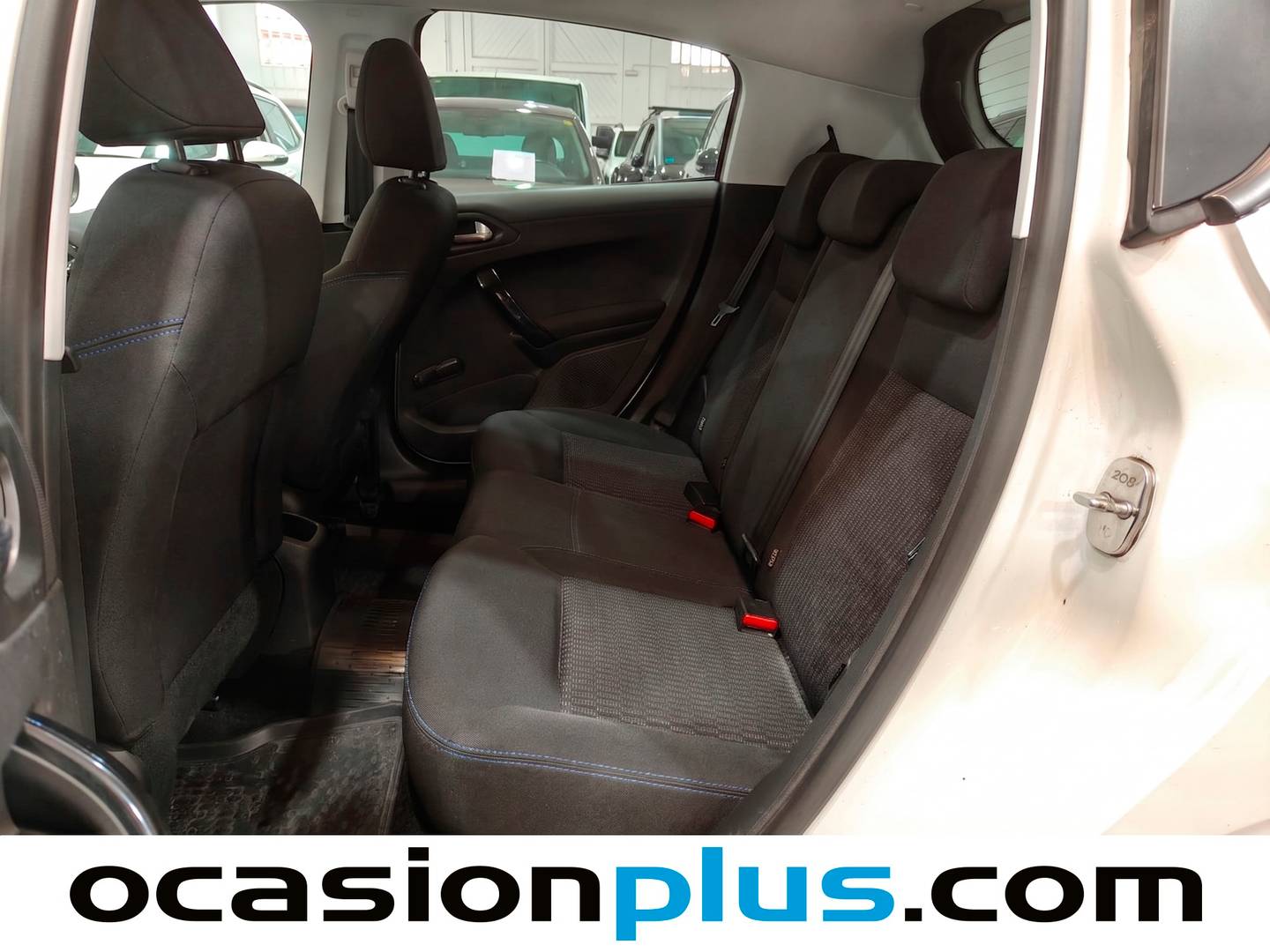 Foto asientos traseros Peugeot 208 Peugeot 208 1.2 PureTech S&S Signature (110 CV)