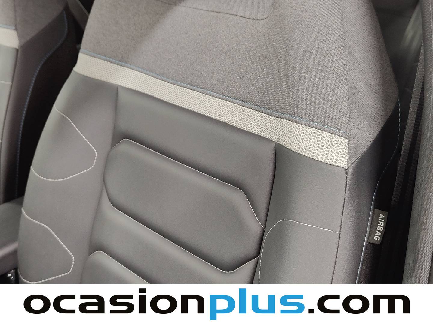 Extras y acabados del Citroën C4 Citroën C4 PureTech 130 S&S Max EAT8 (131 CV)