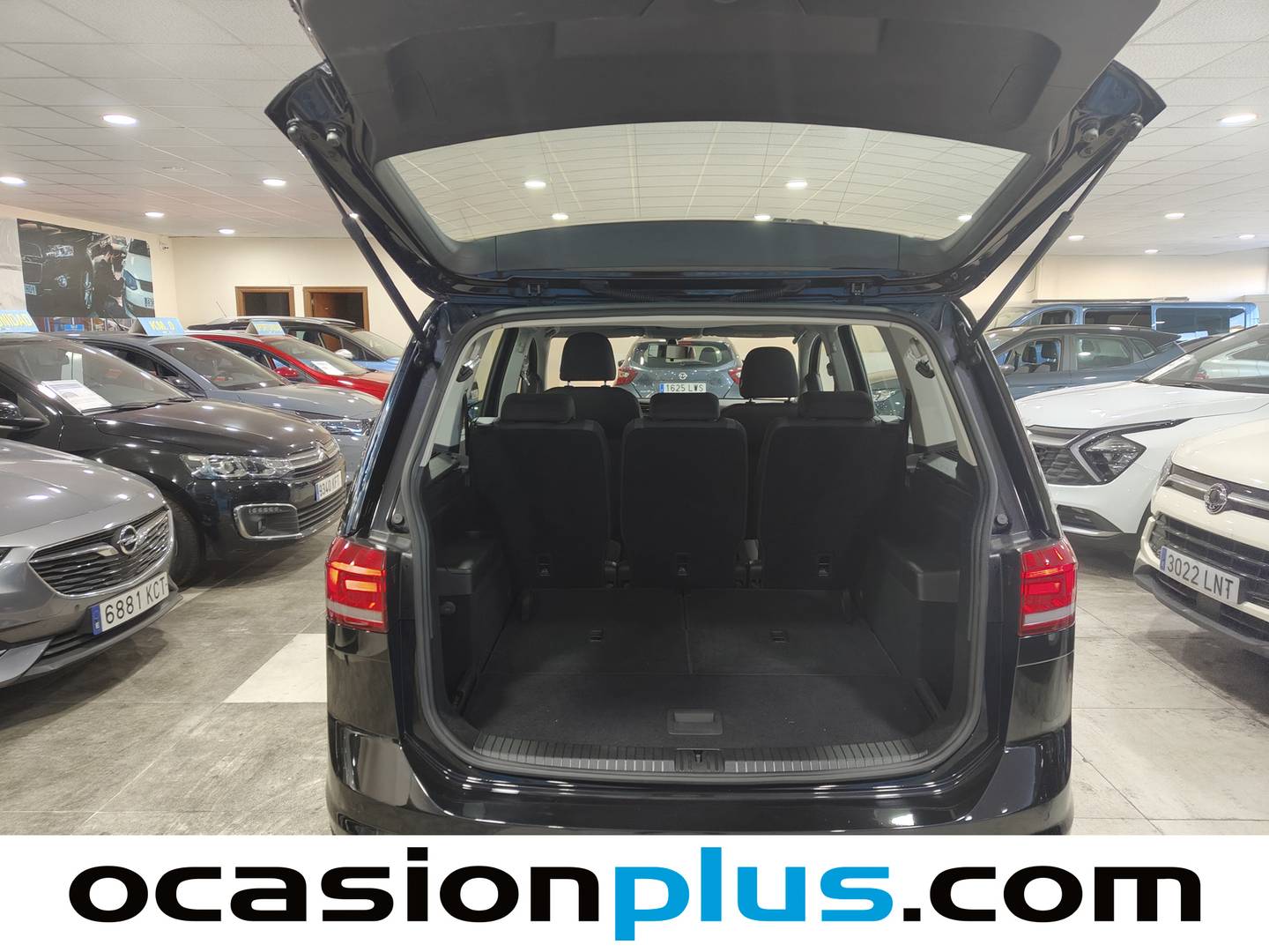 Foto Volkswagen Touran Volkswagen Touran 1.0 TSI Business (116 CV) 7 PLAZAS siete plazas