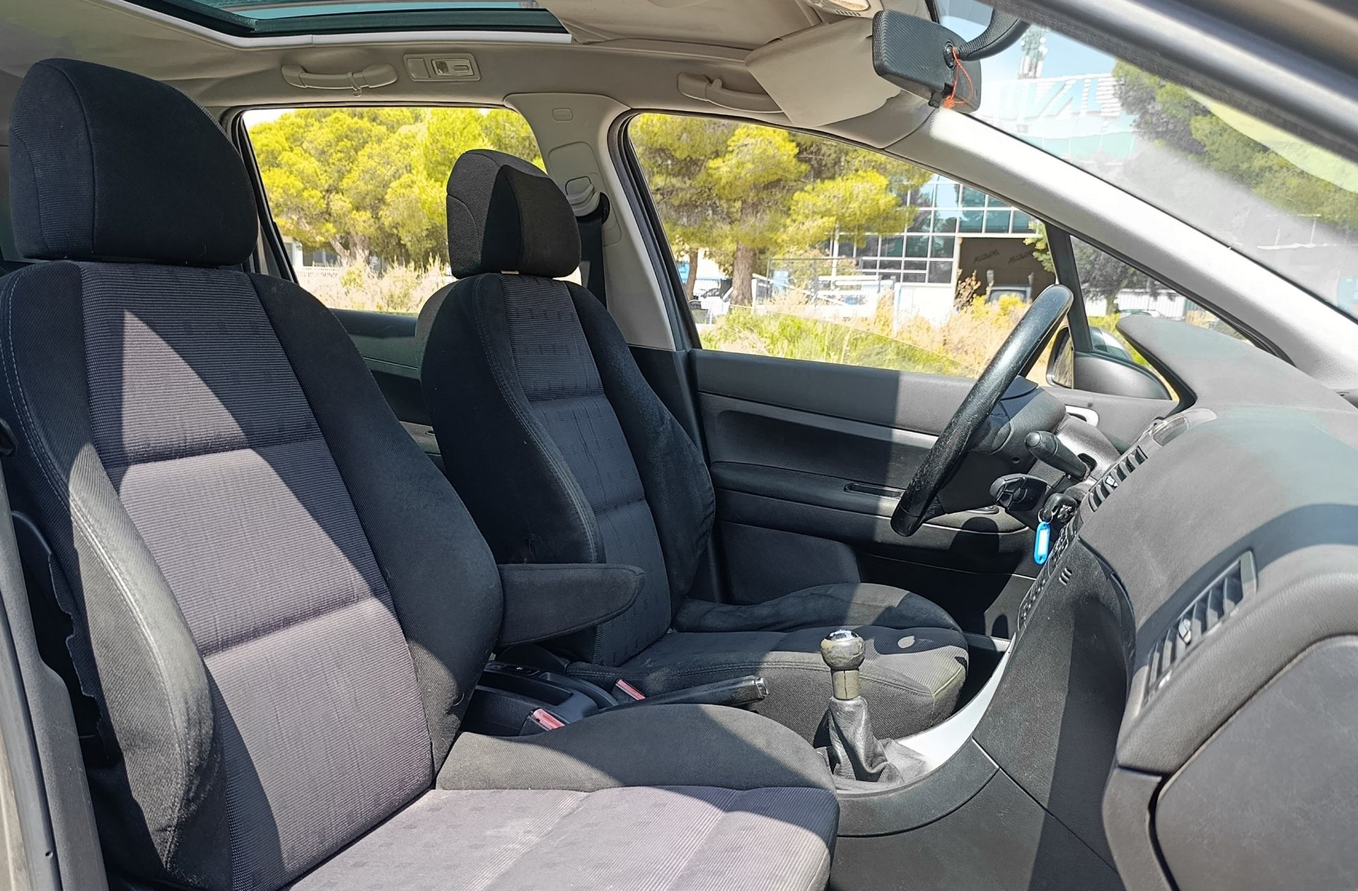 Peugeot 307 2.0 HDi Pack - foto 17