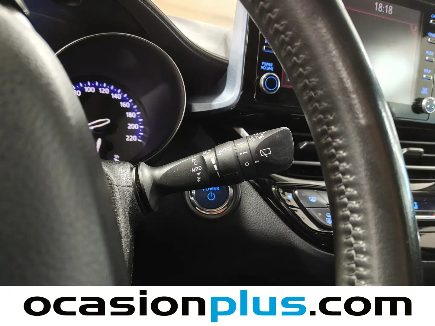 Foto Toyota C-HR Toyota C-HR 180H Advance Luxury (184 CV)