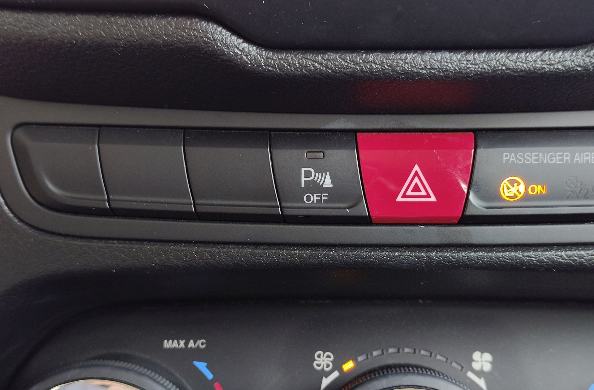 Jeep Renegade 1.4 MultiAir Longitude 4x2 - foto 9