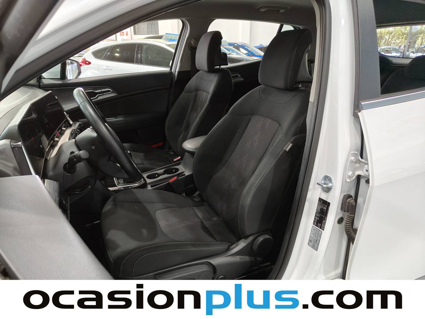 Foto asientos delanteros KIA Sportage KIA Sportage 1.6 T-GDi MHEV Drive 4x2 (150 CV)