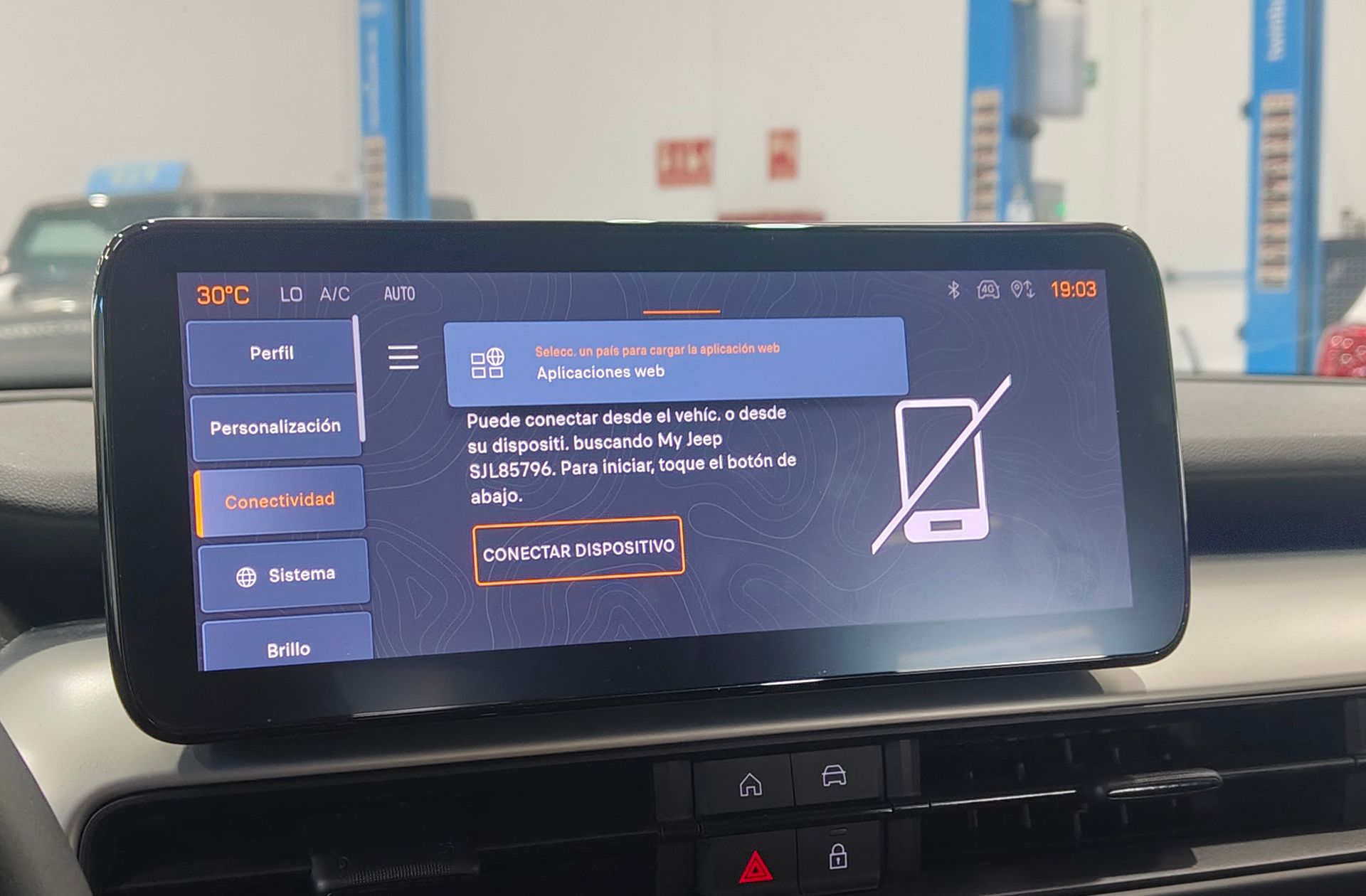 Jeep Avenger 1.2 eHybrid Altitude - foto 32