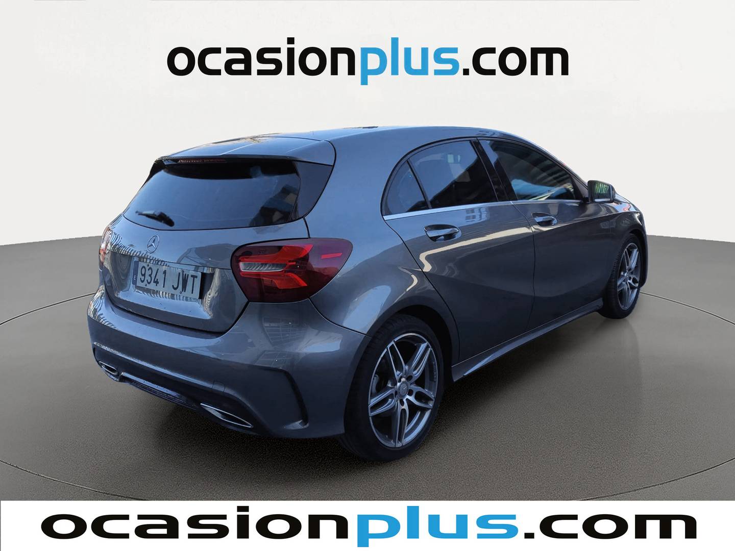 Foto trasera Mercedes Clase A Mercedes-Benz Clase A 200 d (136 CV) Pack AMG derecha