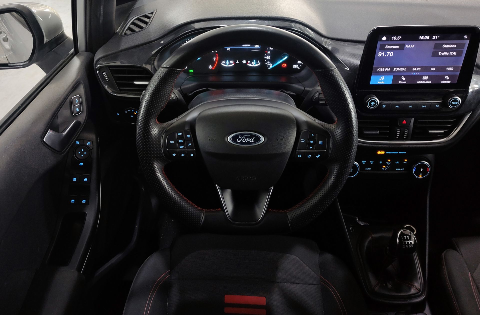 Ford Fiesta 1.0 EcoBoost MHEV ST-Line - foto 24