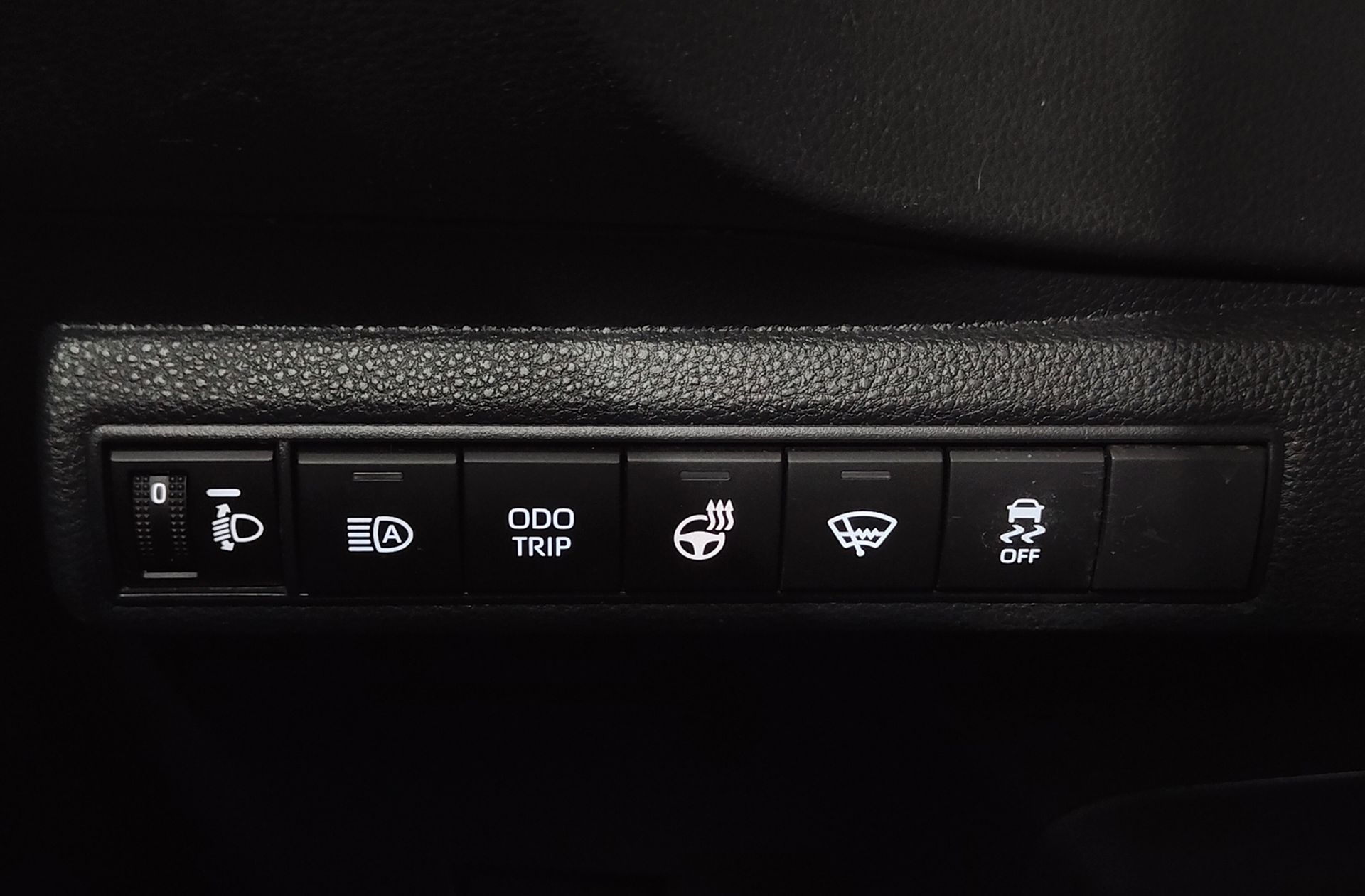 Toyota Corolla 140H Style - foto 12