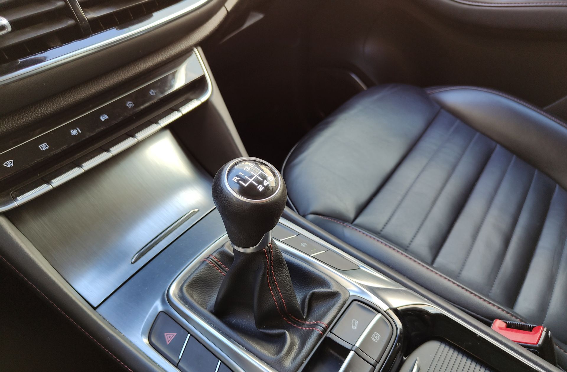MG HS 1.5 Turbo GDI Luxury - foto 5