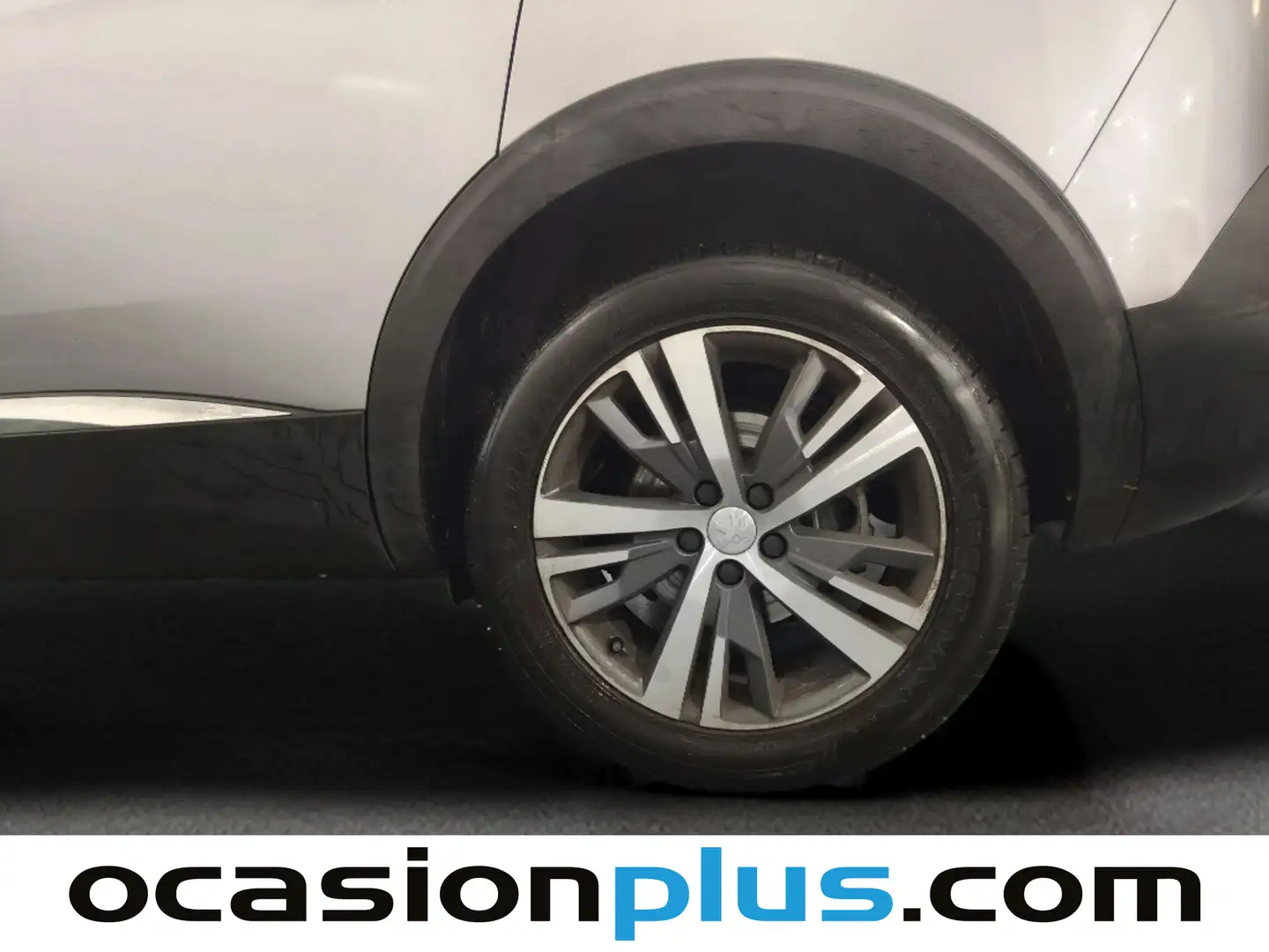 Foto Peugeot 5008 Peugeot 5008 PureTech 130 S&S Allure Pack EAT8 (130 CV)