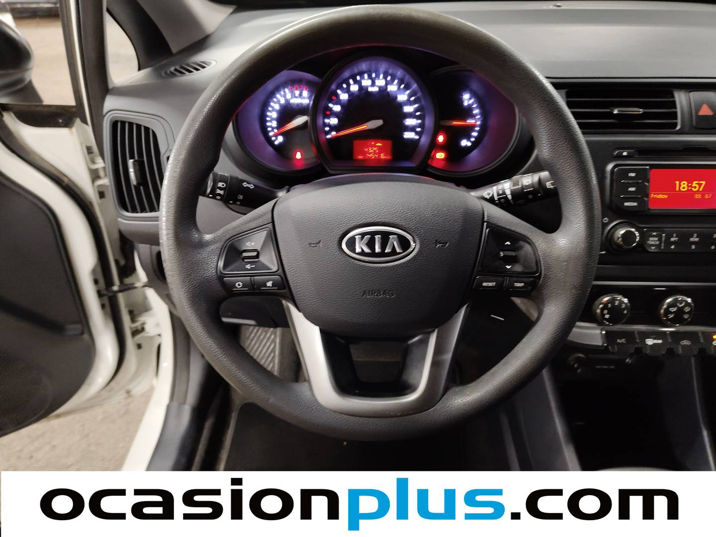 Extras y acabados del KIA Rio KIA Rio 1.2 CVVT Concept (85 CV)