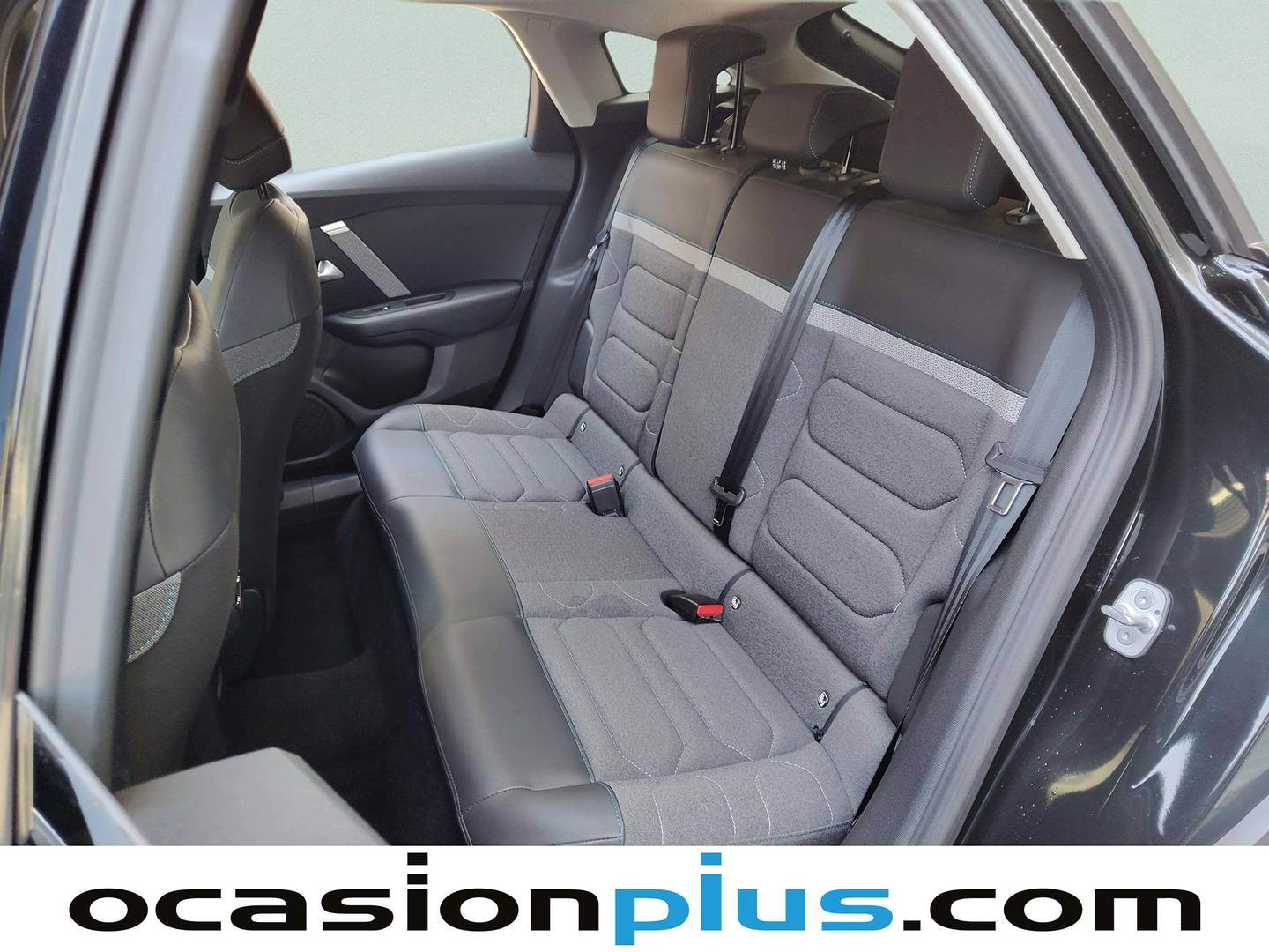 Foto asientos traseros Citroën C4 Citroën C4 PureTech 130 S&S 6v Feel Pack (130 CV)