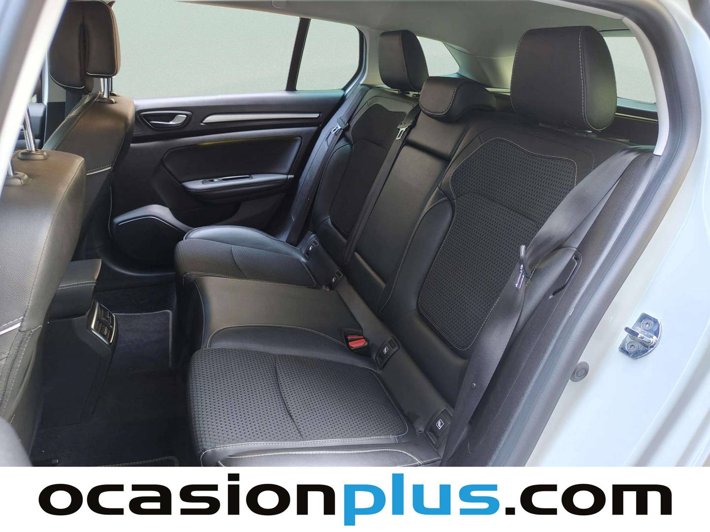 Foto asientos traseros Renault Mégane Renault Megane Sport Tourer Bose Energy TCe (130 CV) EDC