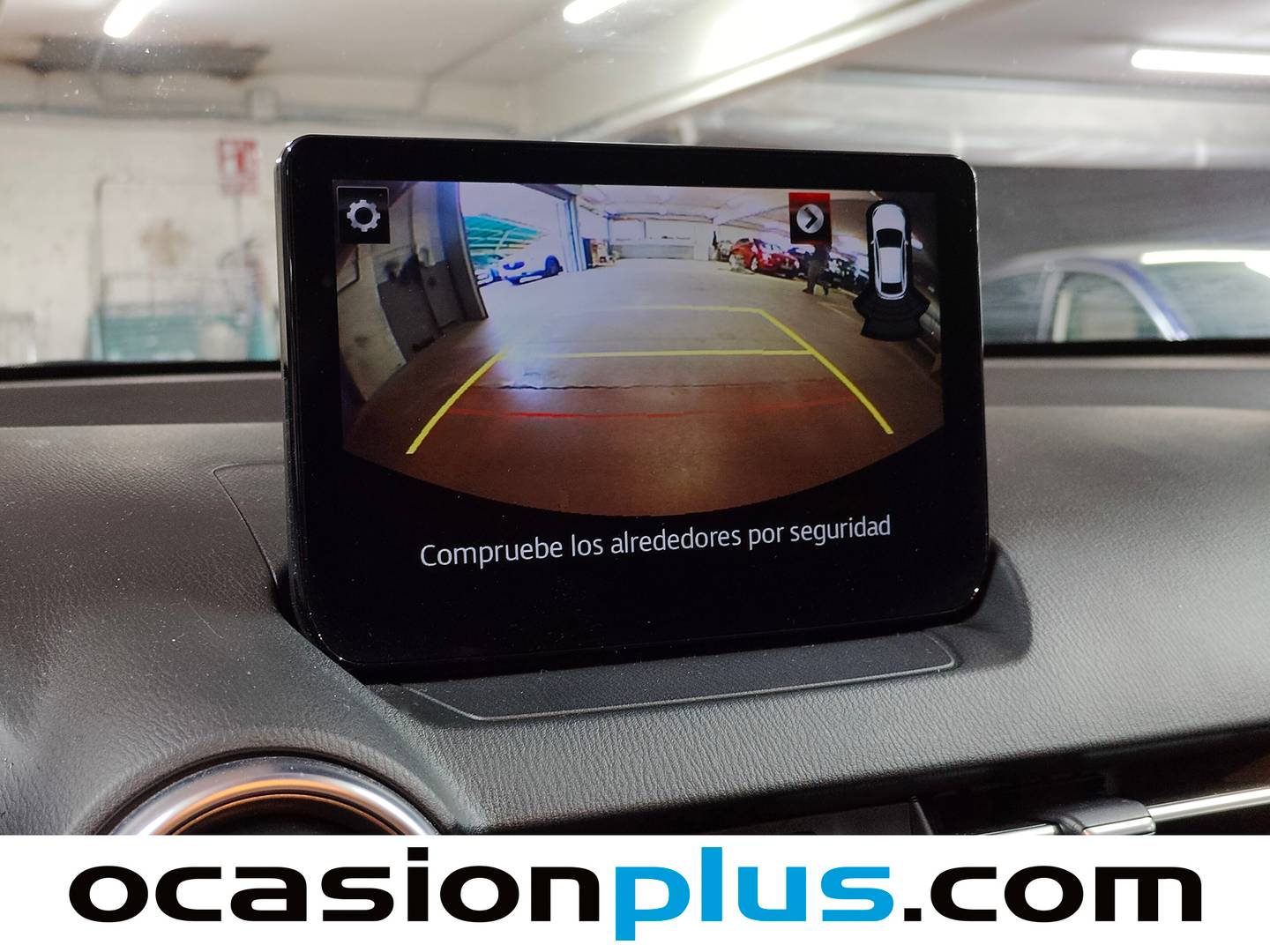 Equipamiento del Mazda Mazda2 Mazda Mazda 2 1.5 e-SKYACTIV G Zenith (90 CV)