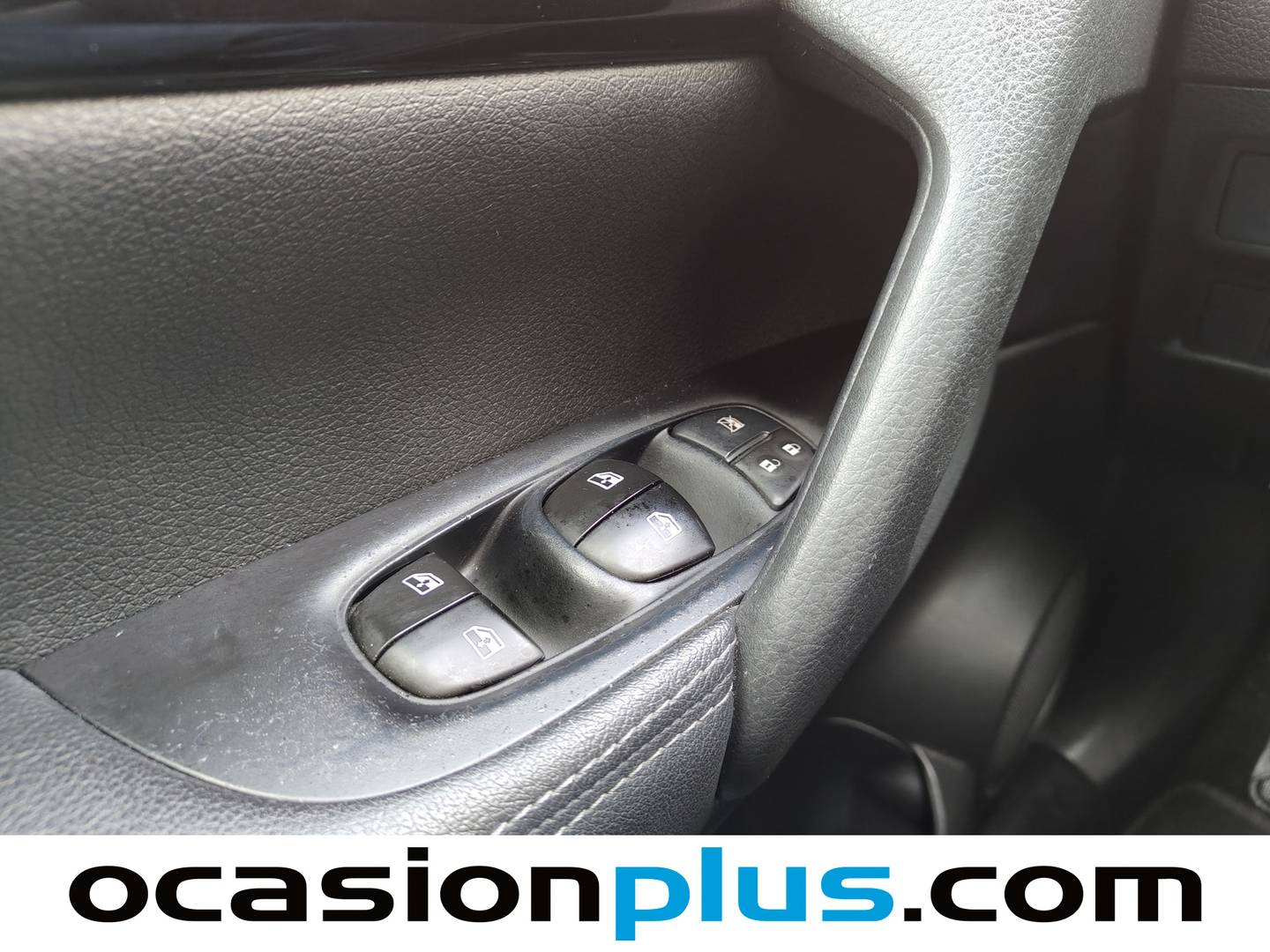 Foto Nissan QASHQAI Nissan Qashqai DIG-T 140 Acenta 4x2 (140 CV)