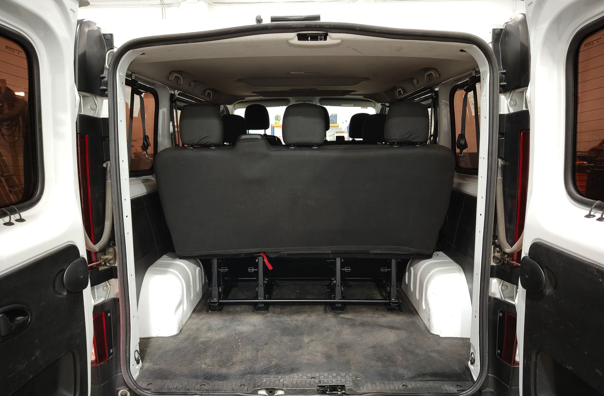 Renault Trafic Combi 9 Energy dCi 9 plazas - foto 12