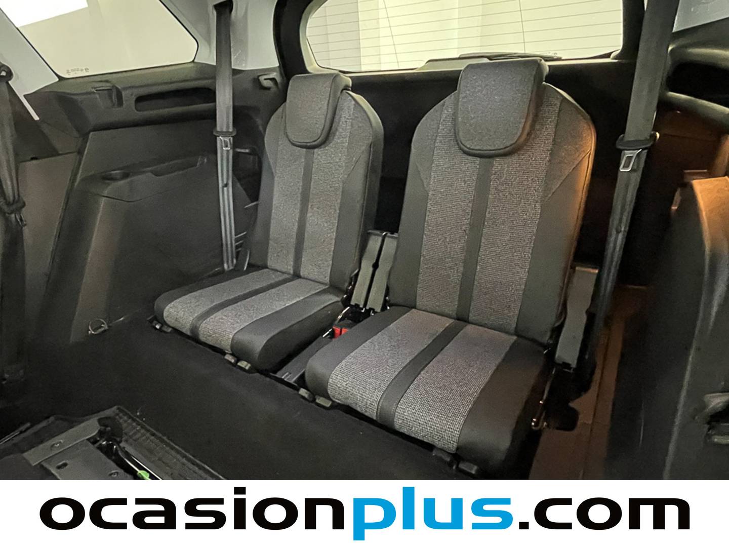 Foto asientos delanteros Peugeot 5008 Peugeot 5008 PureTech 130 S&S Allure (130 CV) 7 Plazas