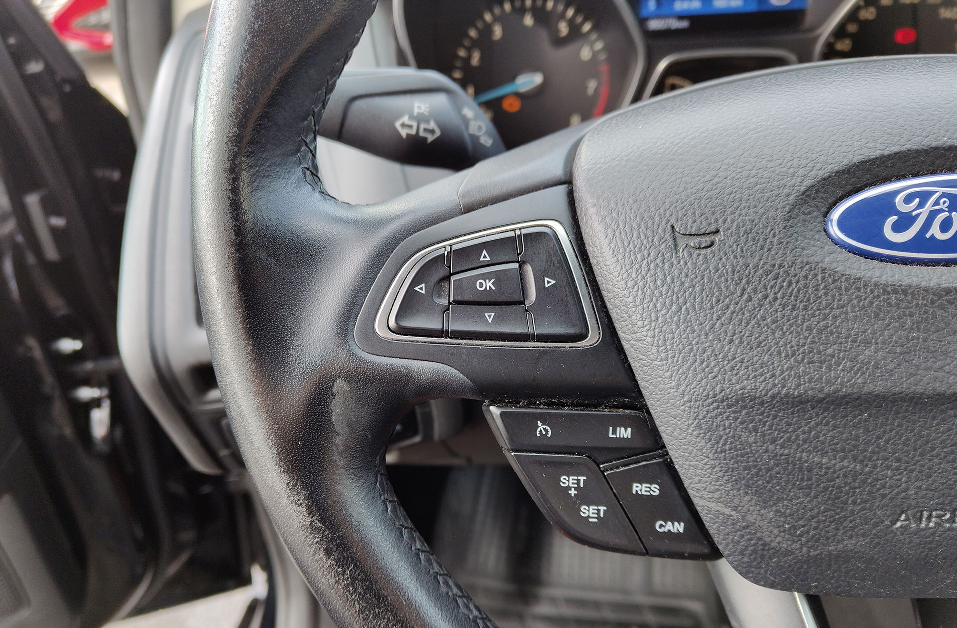 Ford Focus 1.0 EcoBoost Trend+ - foto 21