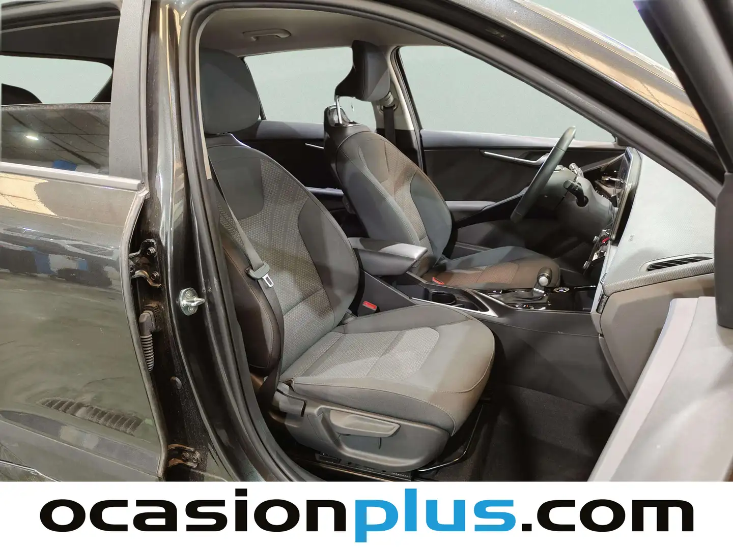 Foto KIA Niro Kia Niro 1.6 GDi PHEV Híbrido Concept (183 CV)