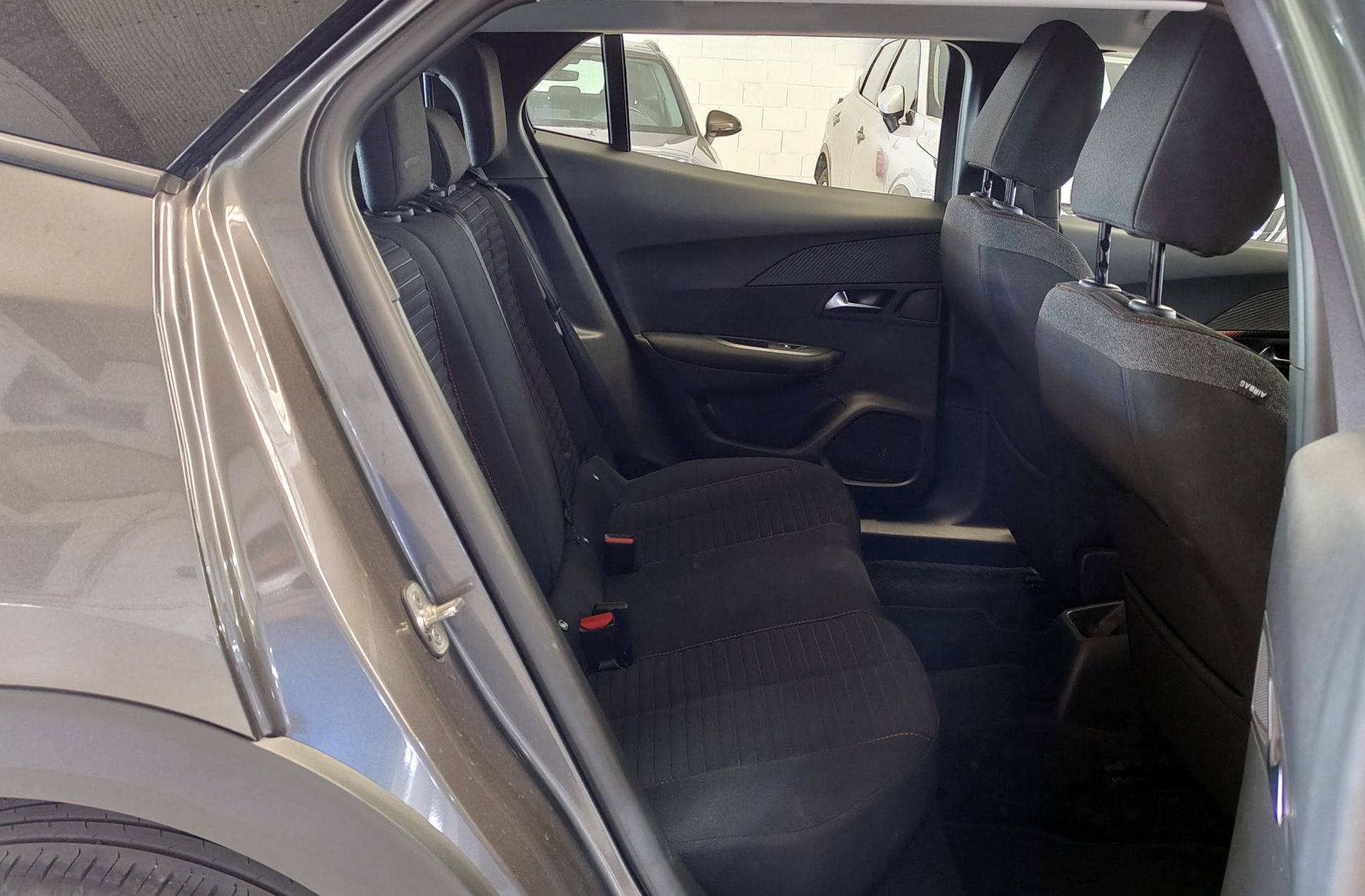 Peugeot 2008 BlueHDi 110 Active Pack - foto 18
