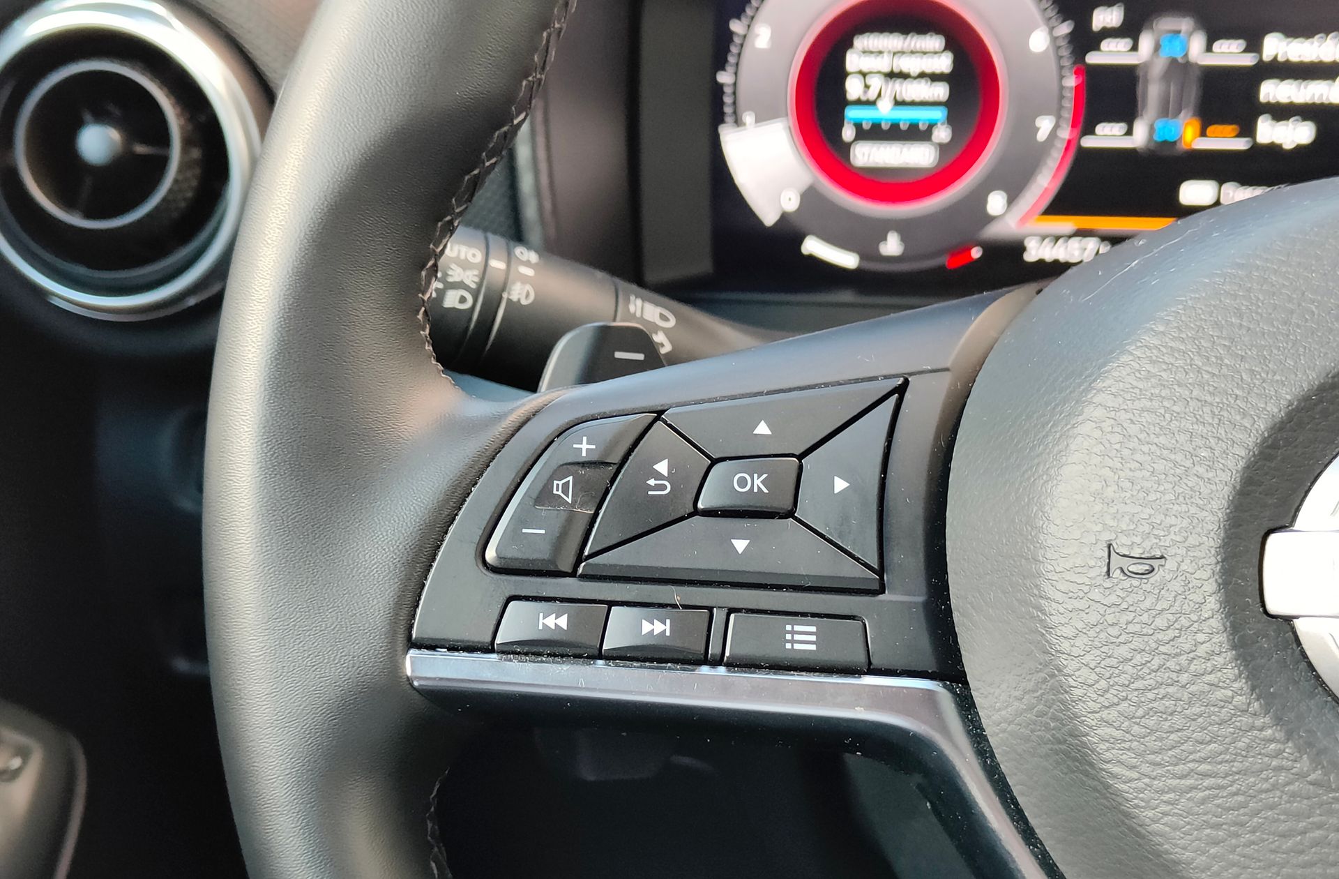 Nissan Juke DIG-T N-Connecta 4x2 DCT - foto 26