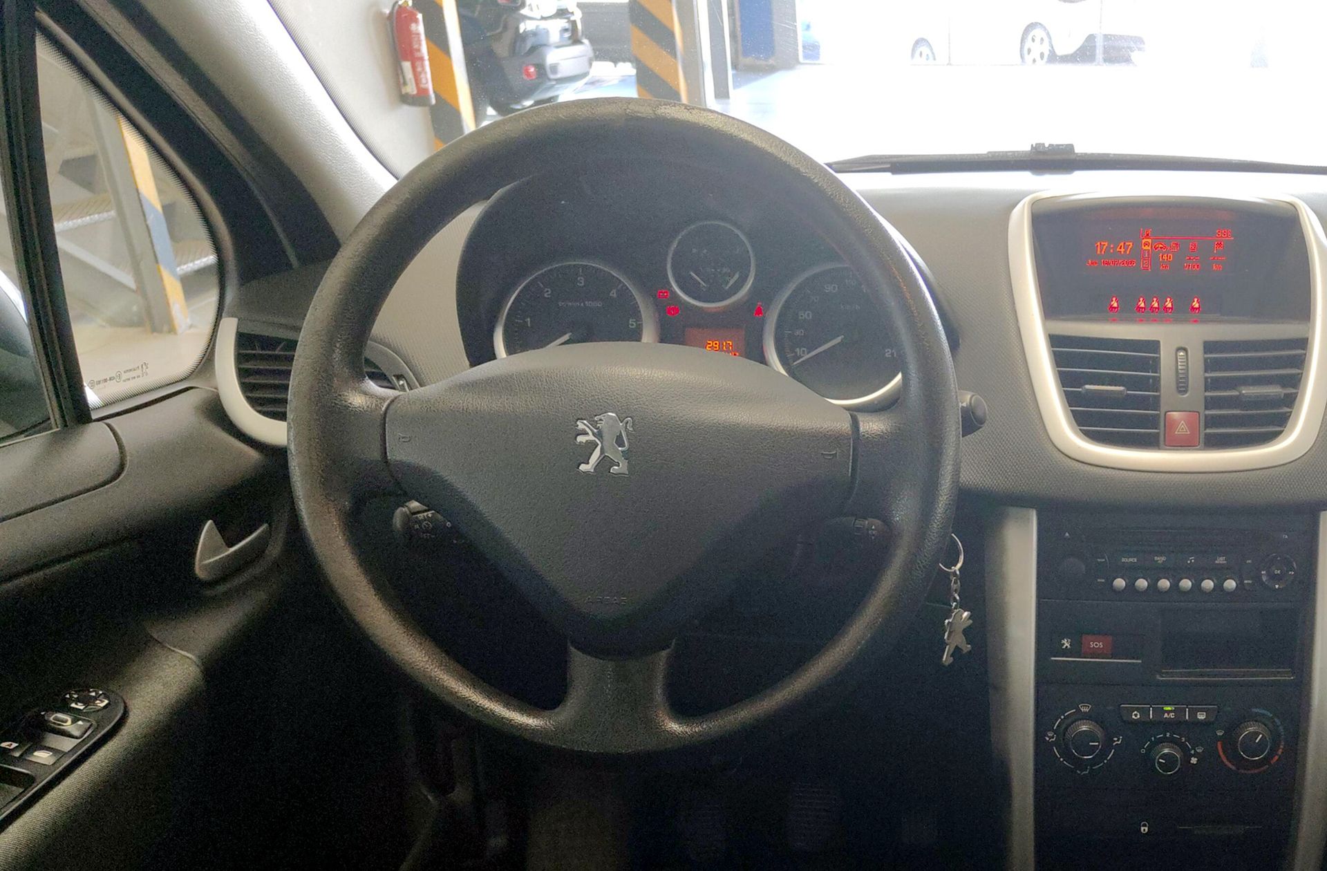 Peugeot 207 1.4 HDi Business Line FAP - foto 17