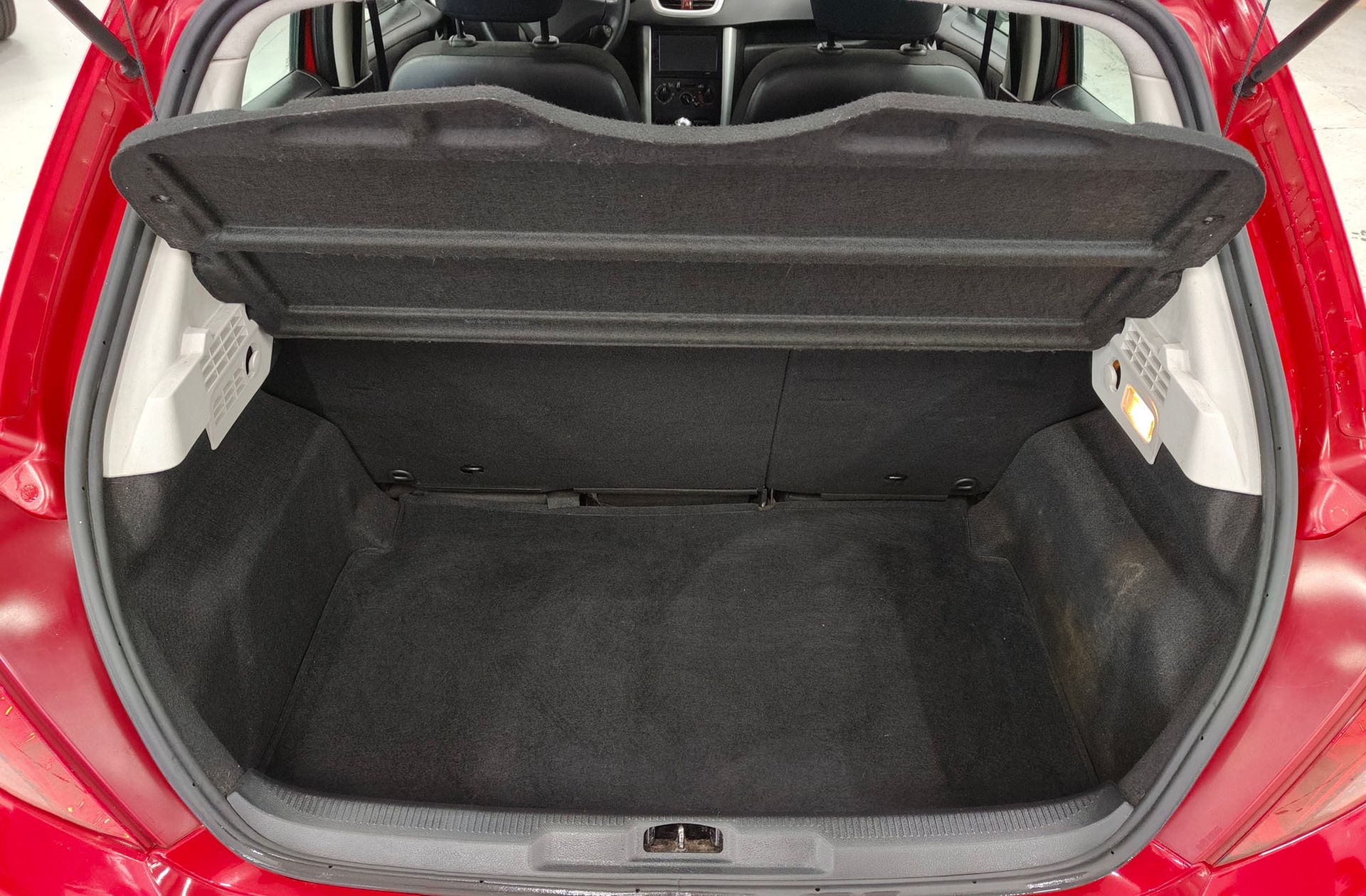 Peugeot 207 1.4 Urban - foto 12