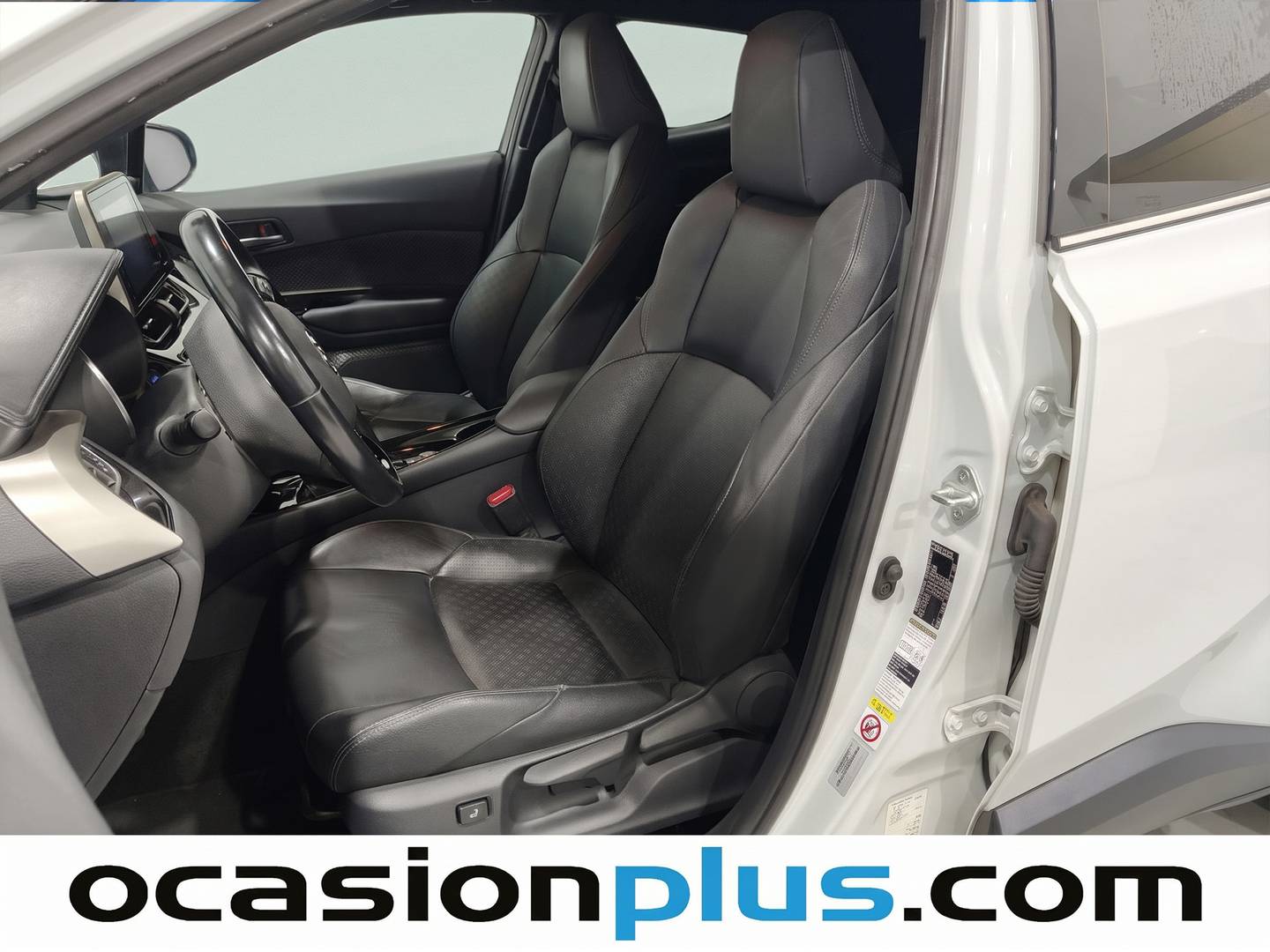 Foto asientos delanteros Toyota C-HR Toyota C-HR 1.8 125H Dynamic Plus (122 CV)