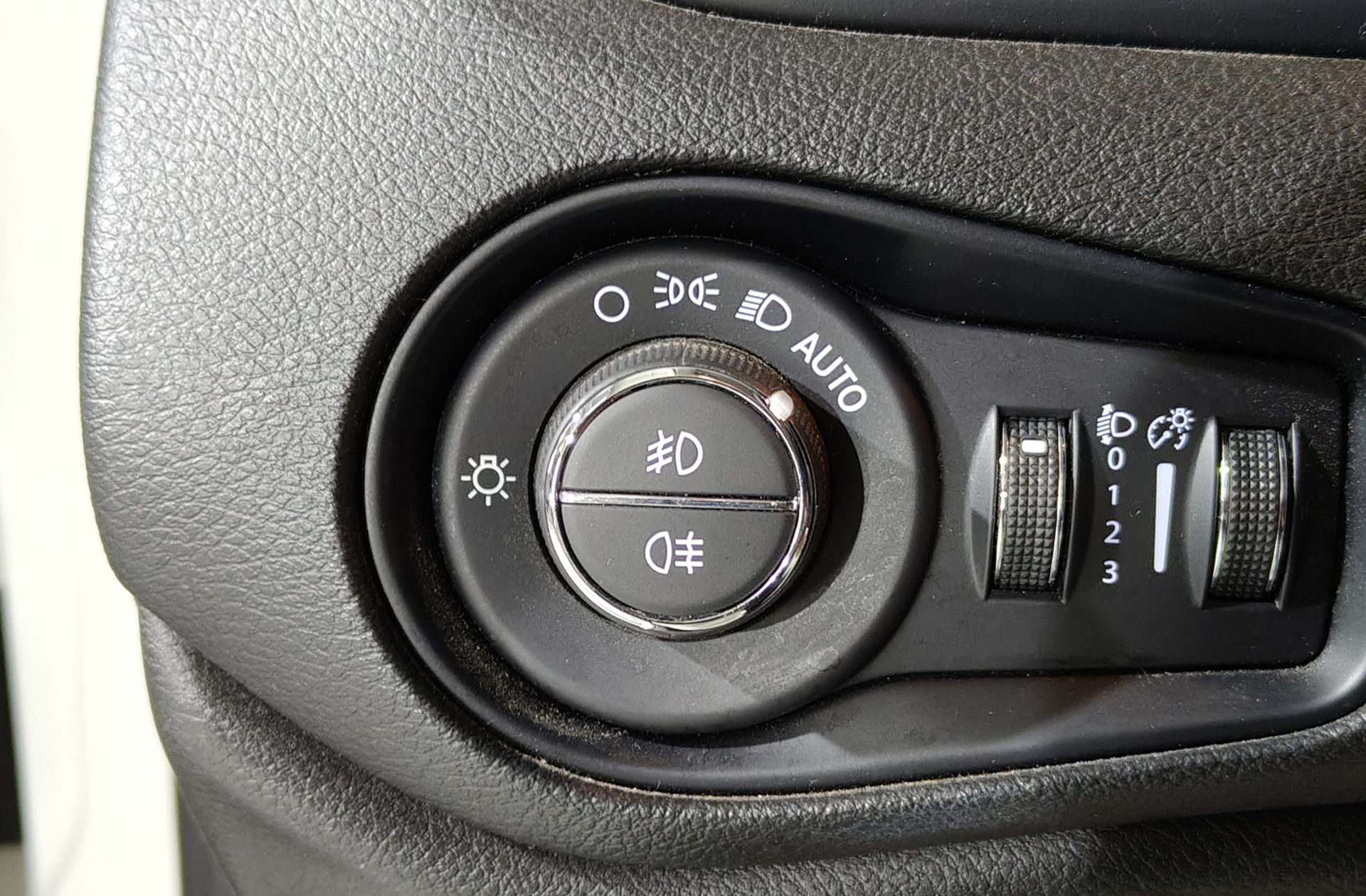 Jeep Renegade 1.3 PHEV 4xe Limited - foto 16