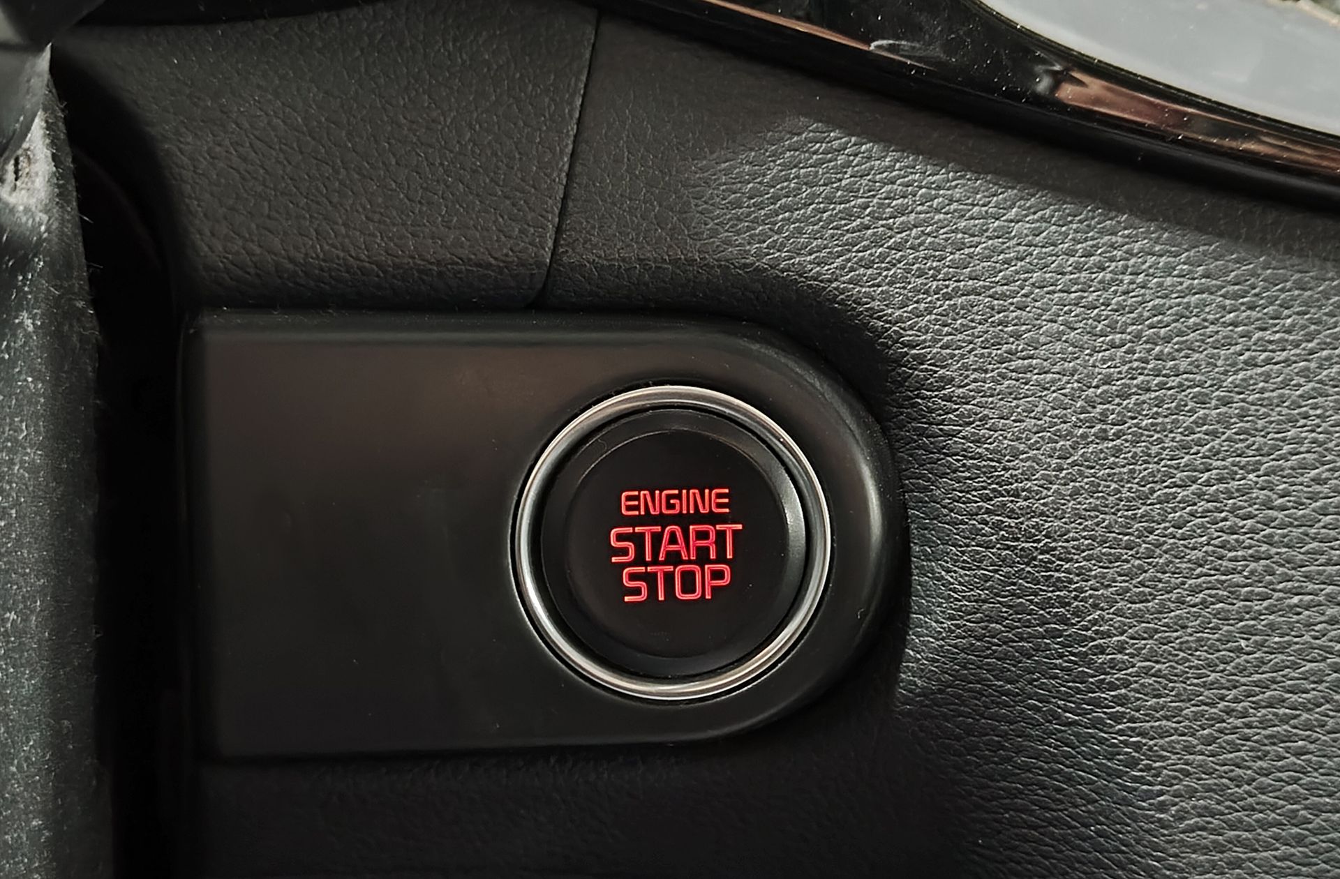 Kia XCeed 1.6 MHEV iMT Emotion - foto 31