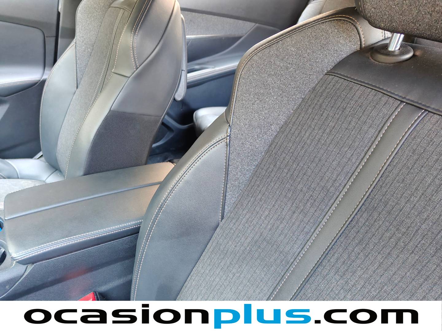Extras y acabados del Peugeot 5008 Peugeot 5008 PureTech 130 GT Line (130 CV) 7 Plazas