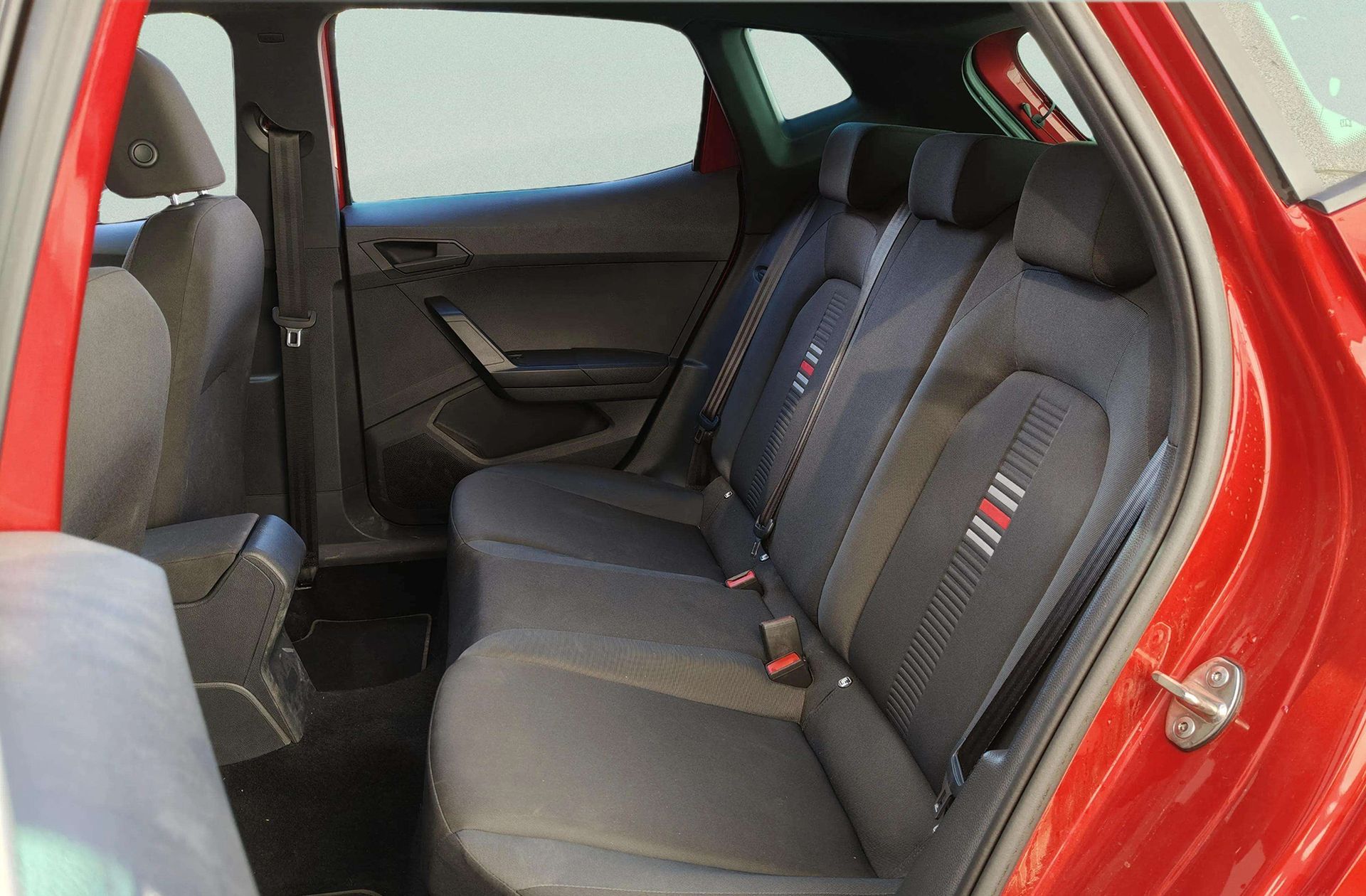 SEAT Ibiza 1.0 TSI FR Go DSG - foto 13
