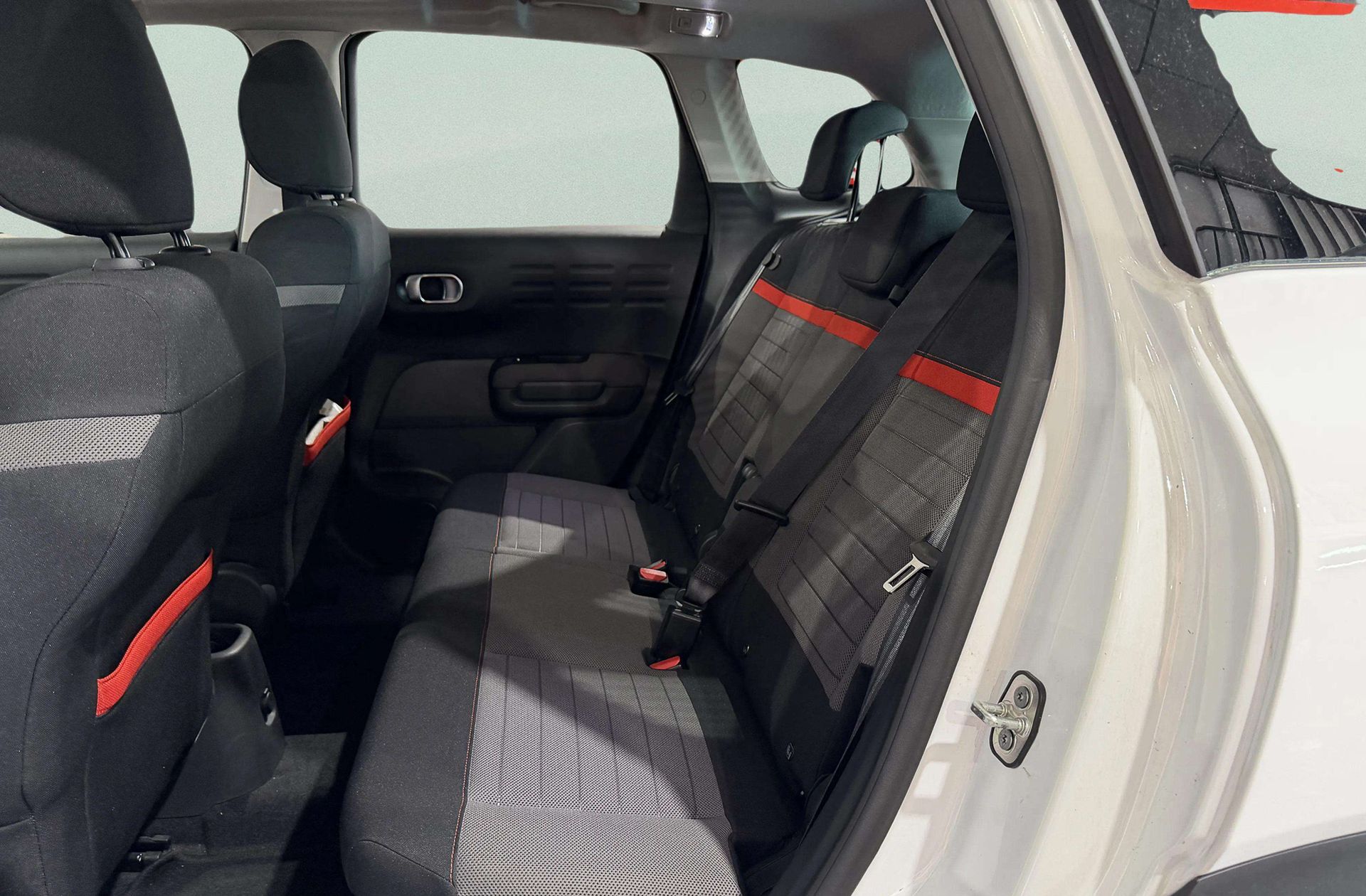 Citroën C3 Aircross PureTech 110 Shine EAT6 - foto 11