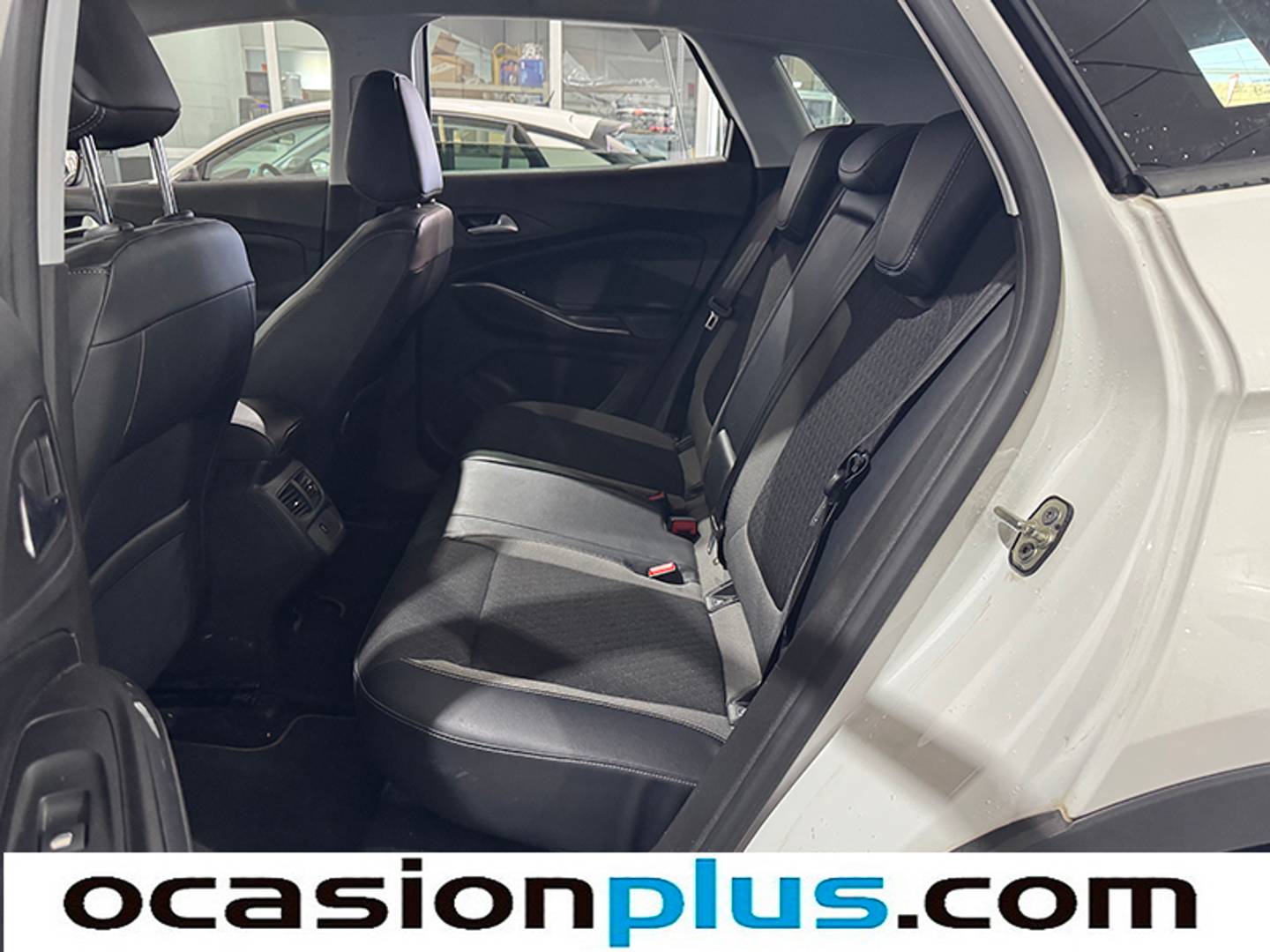 Foto Opel Grandland X Opel Grandland X 1.2 Turbo Selective (130 CV)