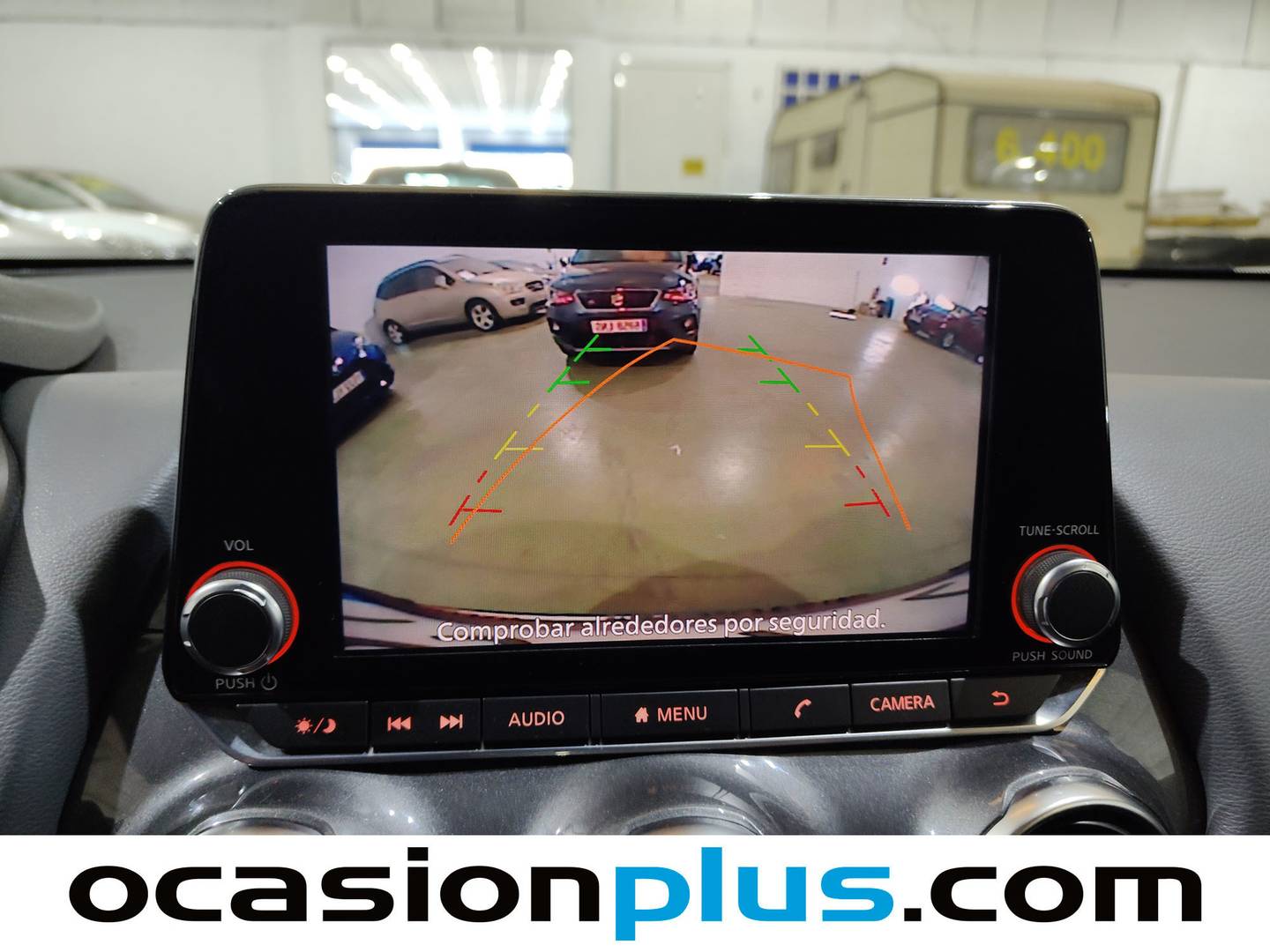 Extras y acabados del Nissan JUKE Nissan Juke DIG-T N-Connecta 4x2 DCT (117 CV)
