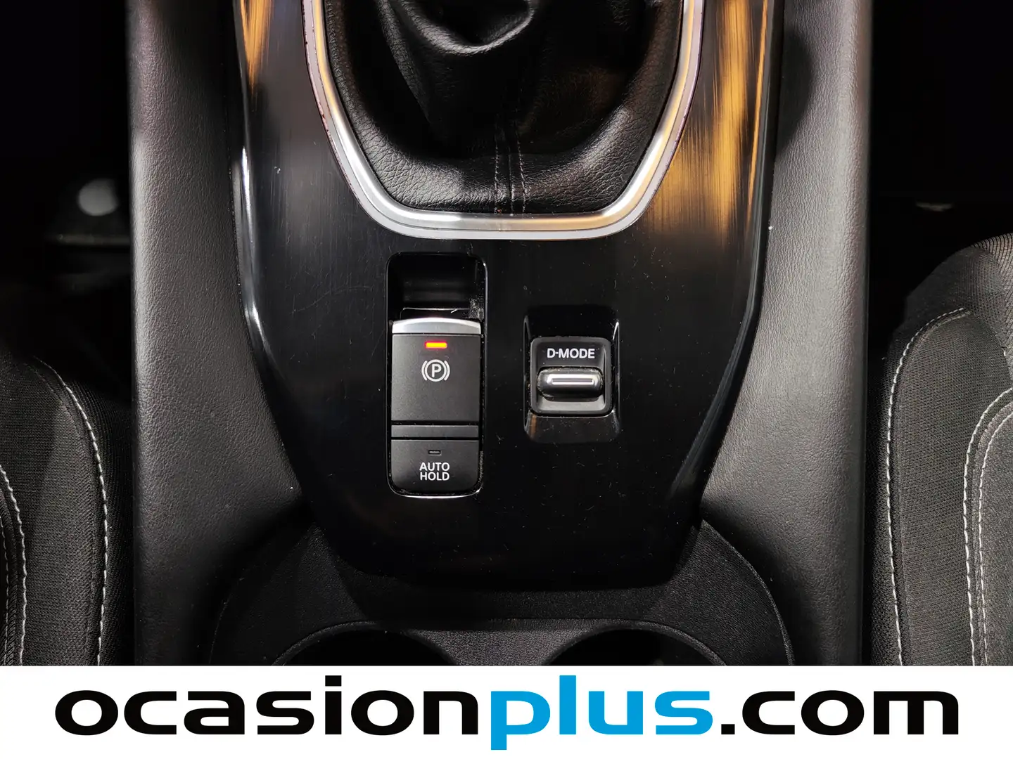 Foto Nissan QASHQAI Nissan Qashqai DIG-T 140 mHEV N-Connecta 4x2 (140 CV)