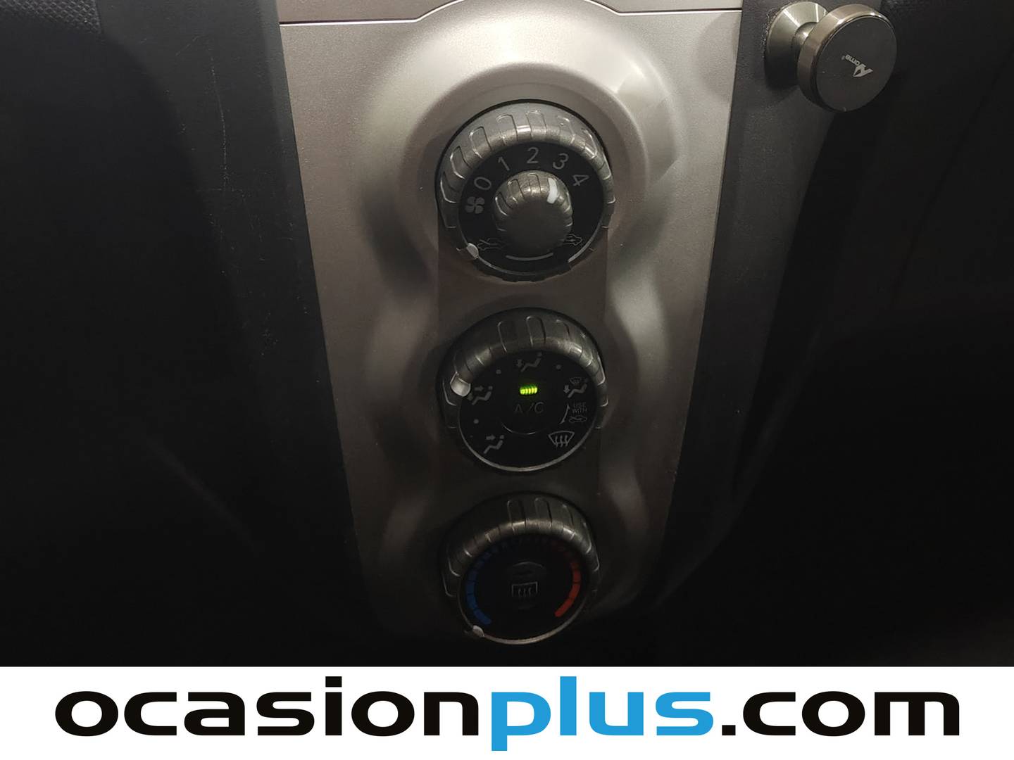 Extras y acabados del Toyota Yaris Toyota Yaris 1.3 VVT-i Yaris (87 CV)