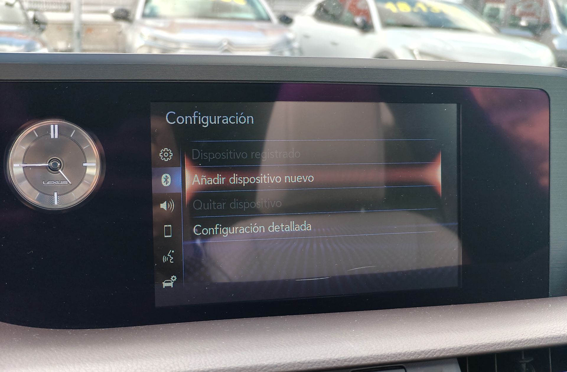 Lexus ES 300h Executive - foto 39