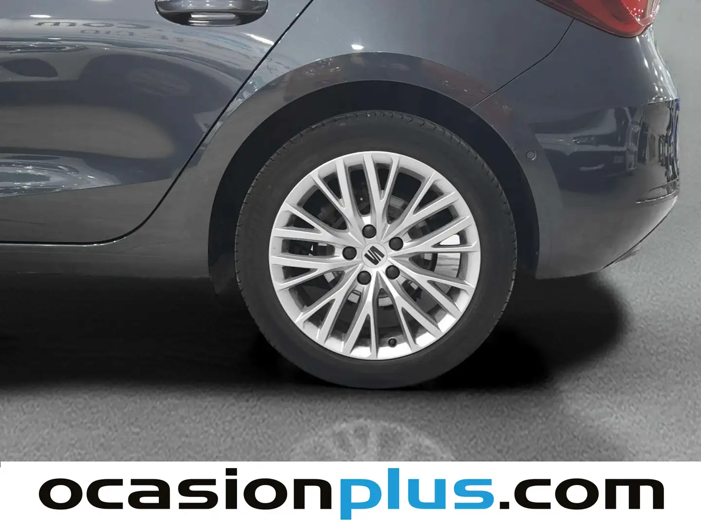 Foto Seat León SEAT León 1.5 eTSI S&S Xcellence Go L DSG (150 CV)