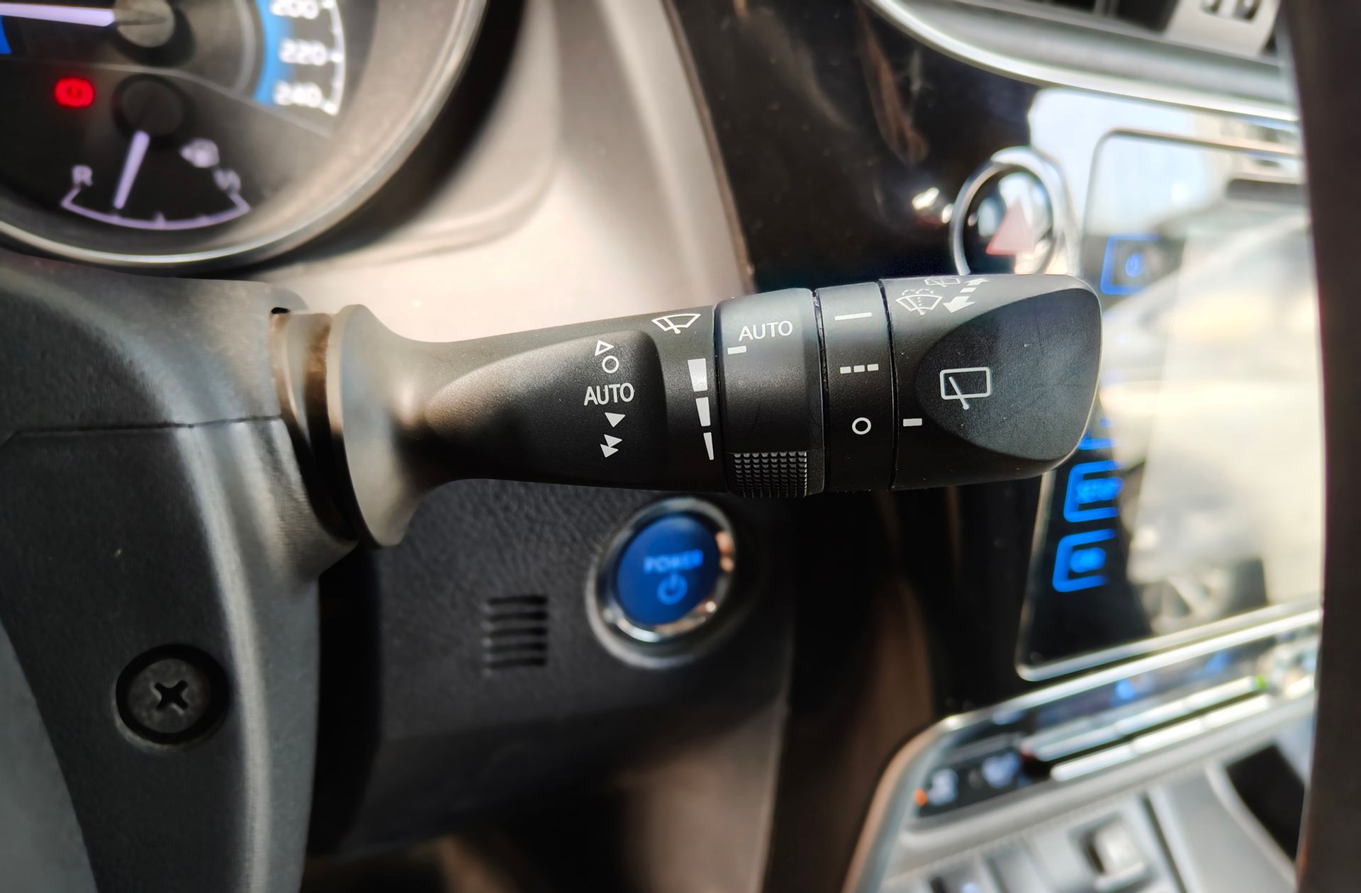 Toyota Auris 140H Hybrid Feel! Edition - foto 29