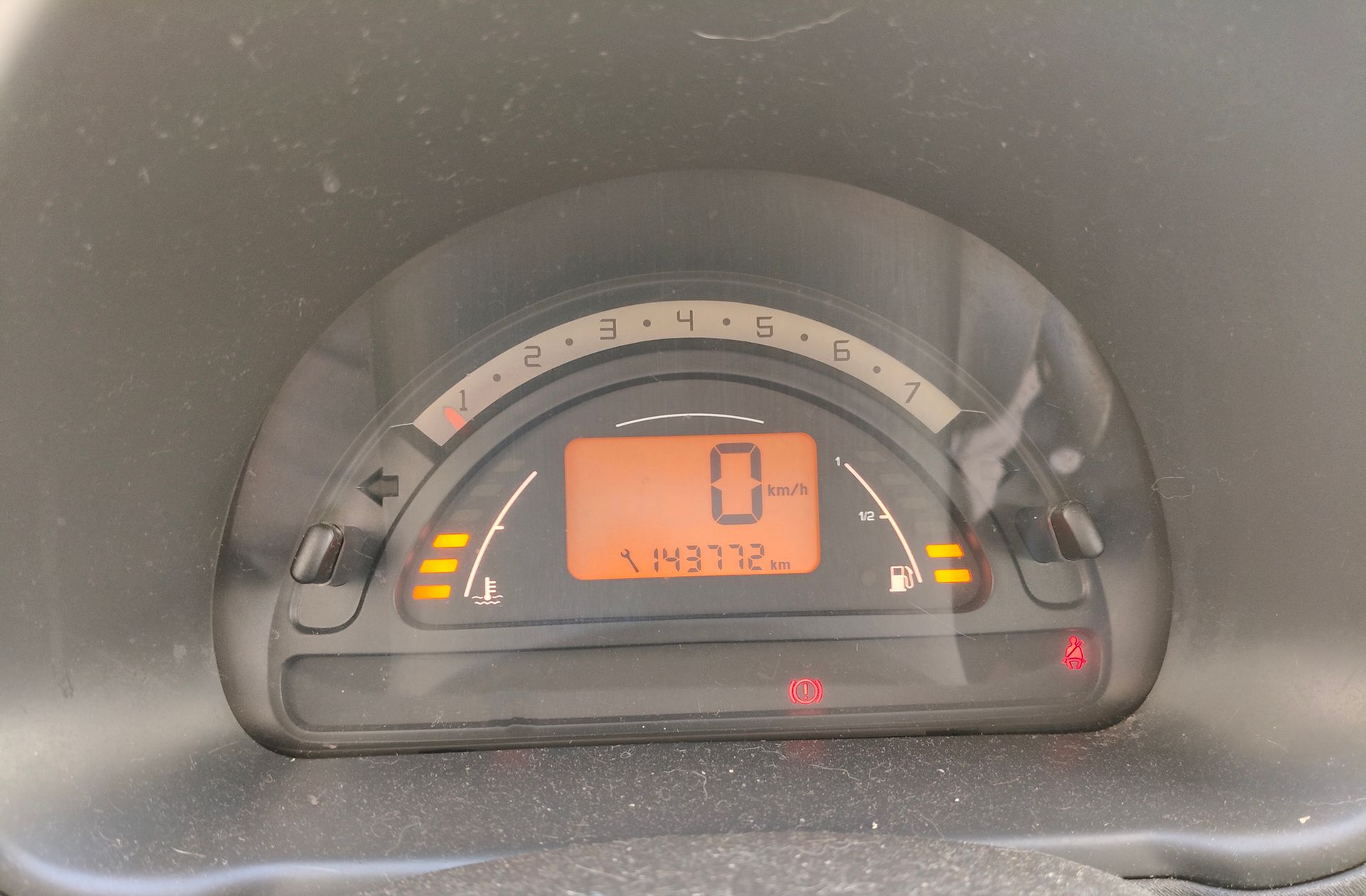 Citroën C2 1.4i Furio - foto 18