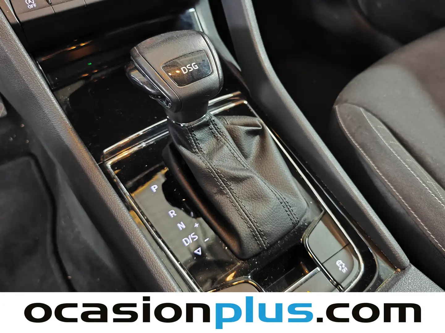 Foto Skoda Karoq Skoda Karoq 1.5 TSI ACT Ambition DSG (150 CV)