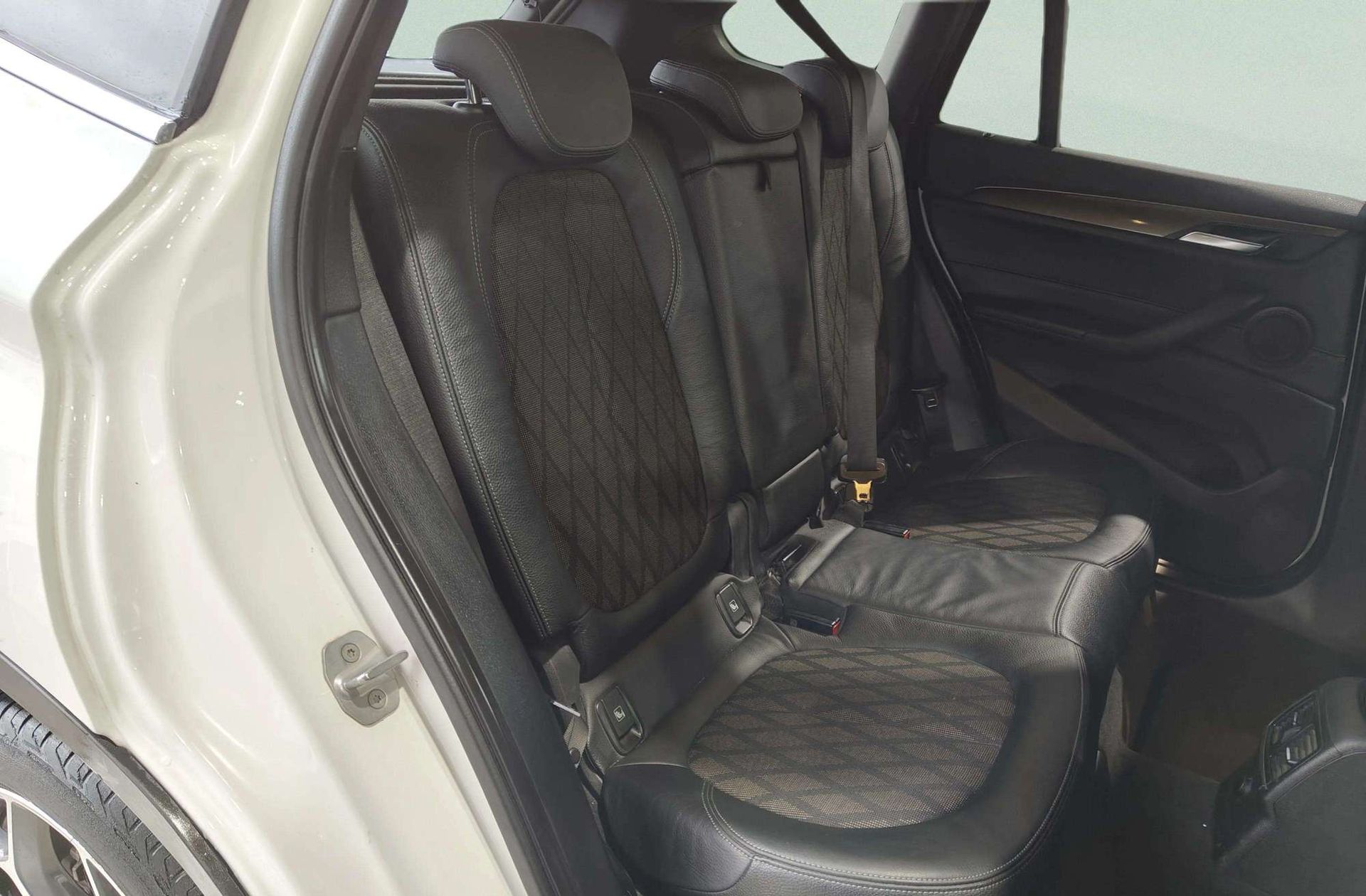 BMW X1 sDrive18d - foto 13