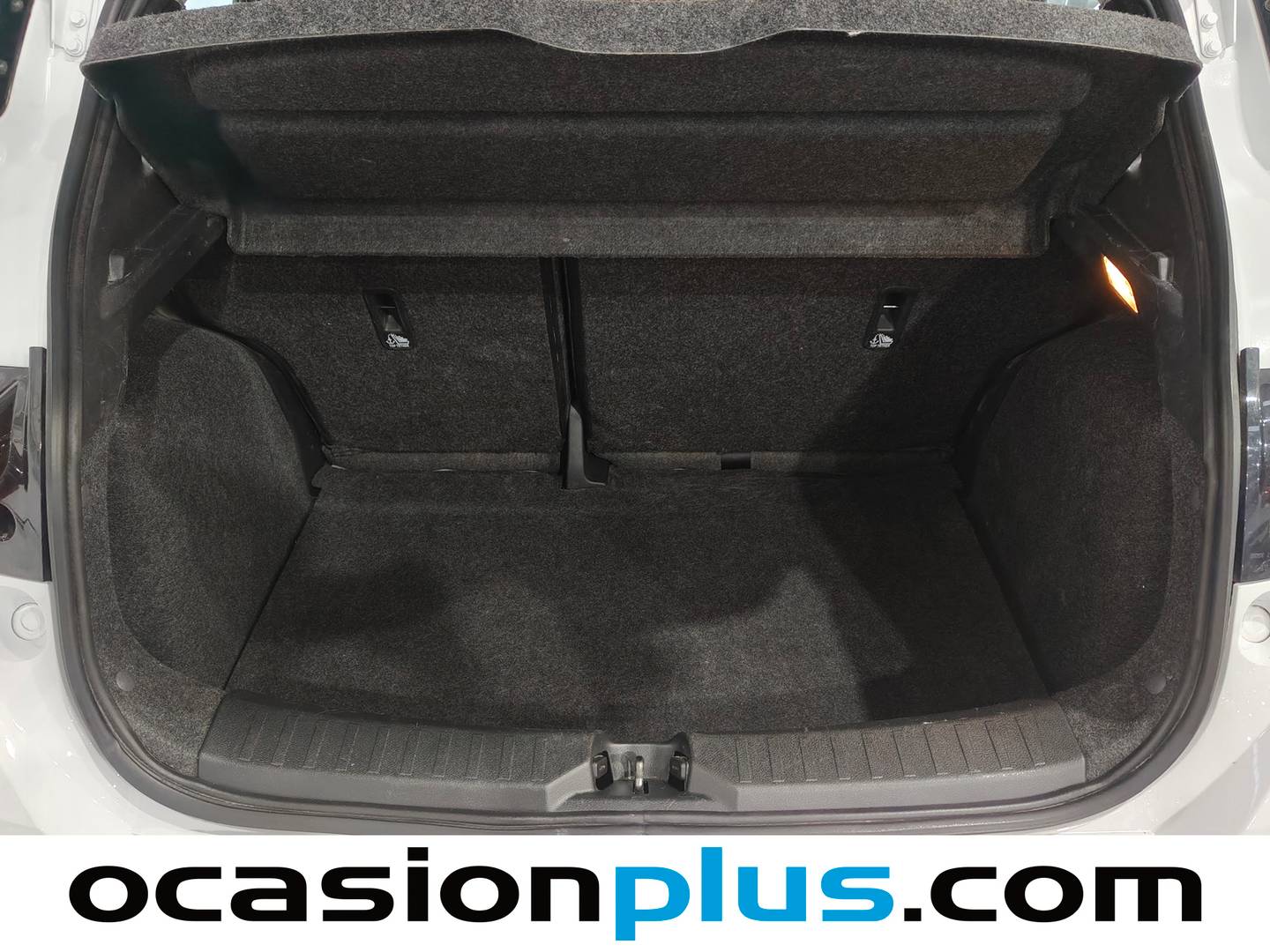 Fotos maletero Nissan Micra Nissan Micra IG-T 92 Acenta Sprint (92 CV)